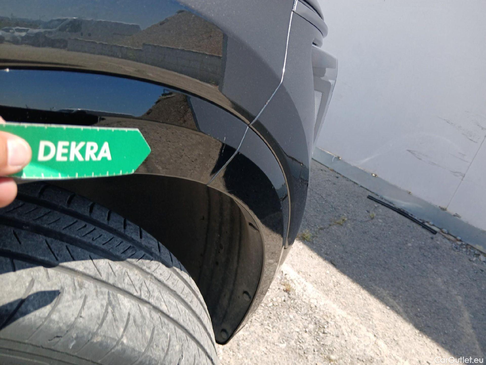  KIA  Niro KIA  / 2022 / 5P / crossover 1.6 GDi HEV 104kW (141CV) Drive #62