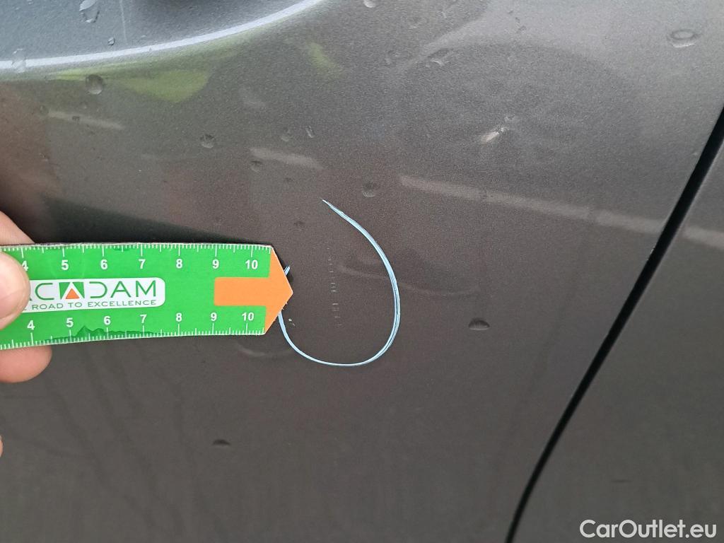  Mercedes  A-Klasse MERCEDES-BENZ Clase A / 2018 / 4P / sedán Sedán A 250 e #13