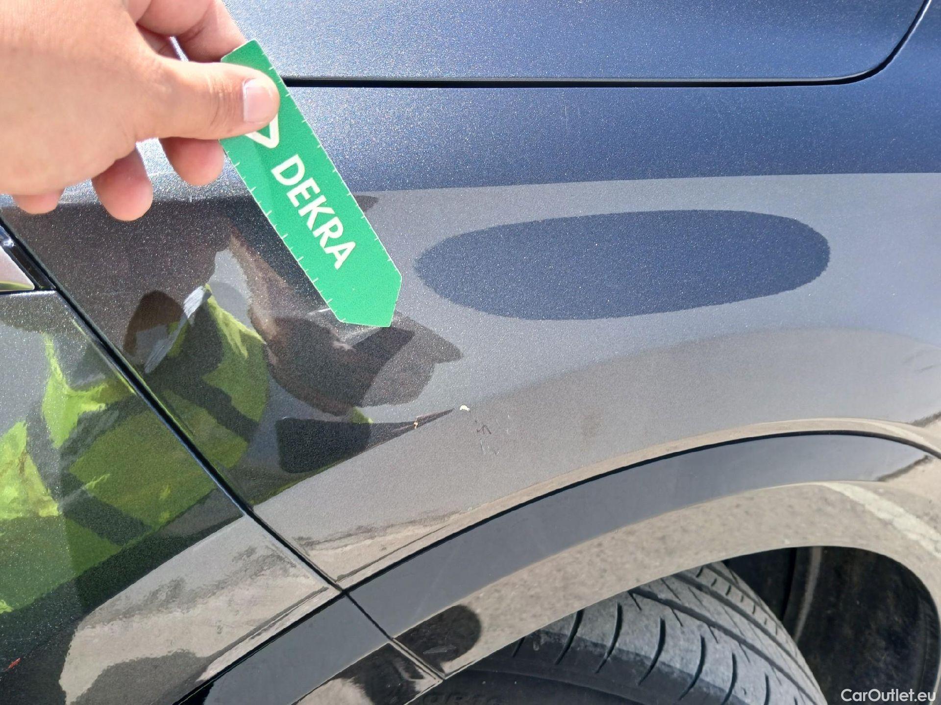  KIA  Niro KIA  / 2022 / 5P / crossover 1.6 GDi HEV 104kW (141CV) Drive #24