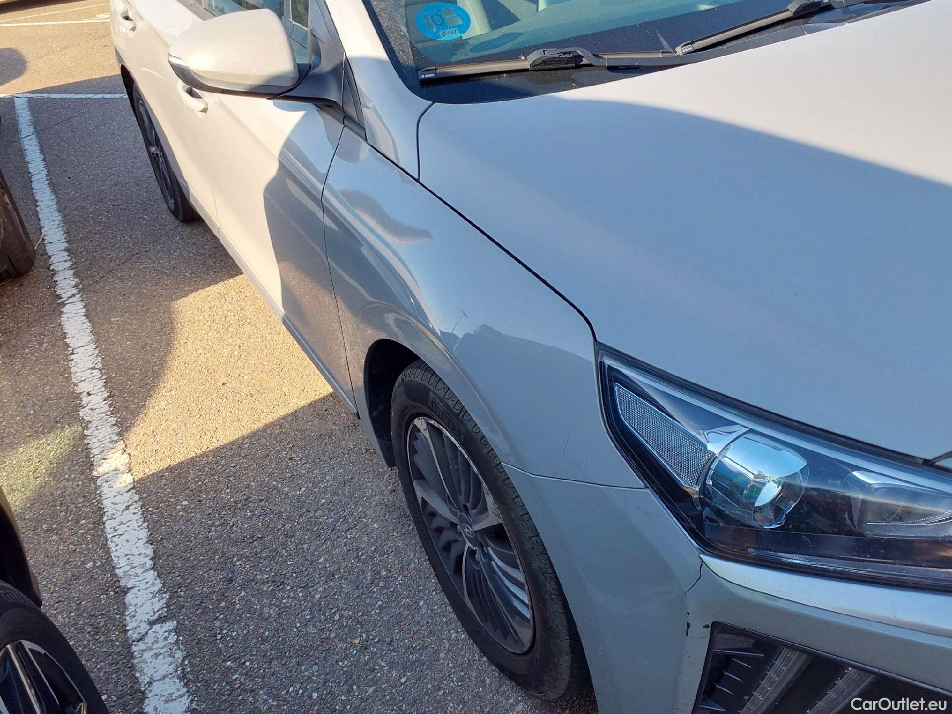  Hyundai   Ioniq HYUNDAI / 5P / 1.6 GDI PHEV Klass DCT 140 CV  #19