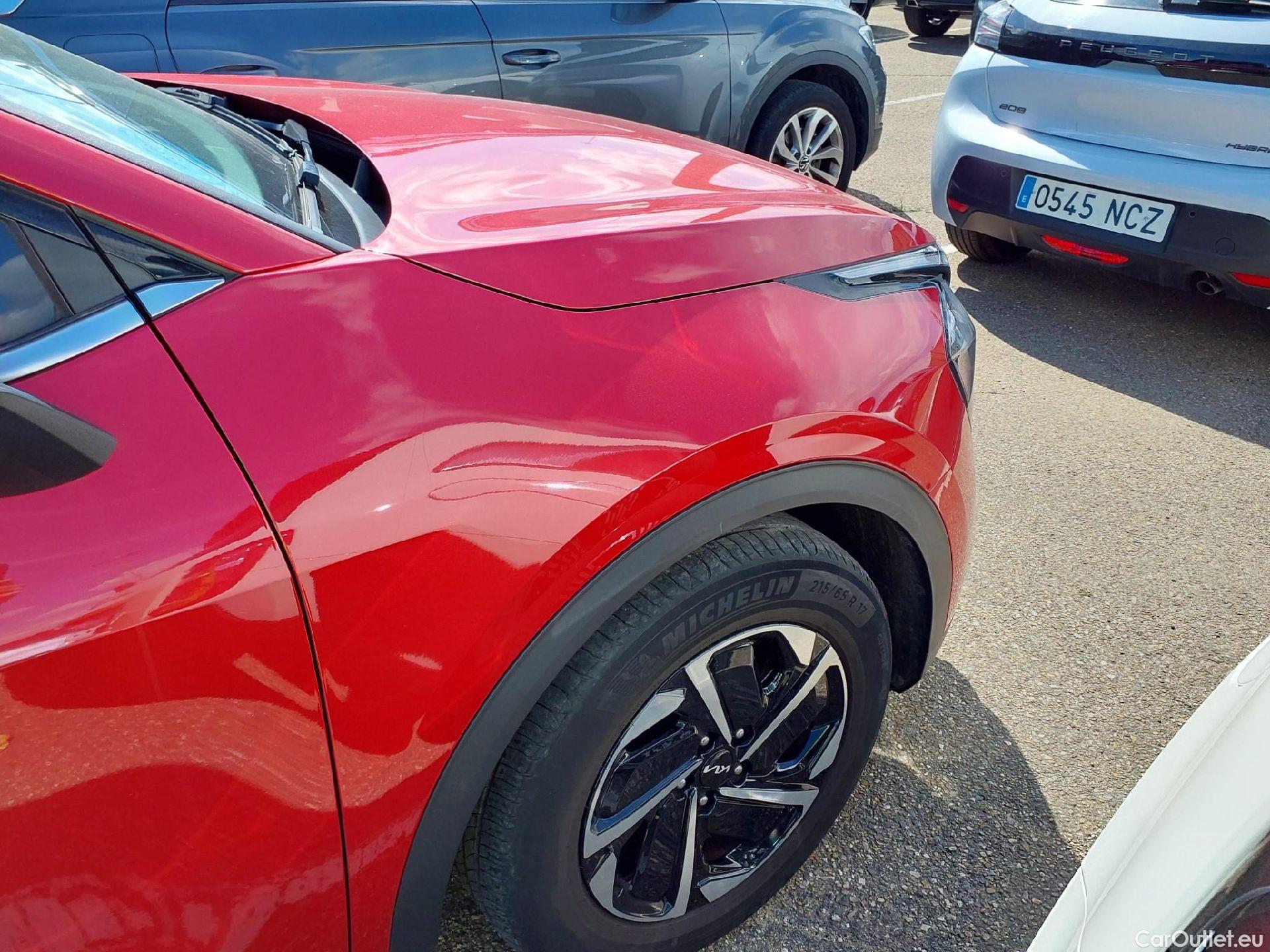  KIA  Sportage KIA  / 2022 / 5P / todoterreno 1.6 T-GDi MHEV 110kW (150CV) Drive 4x2 #15