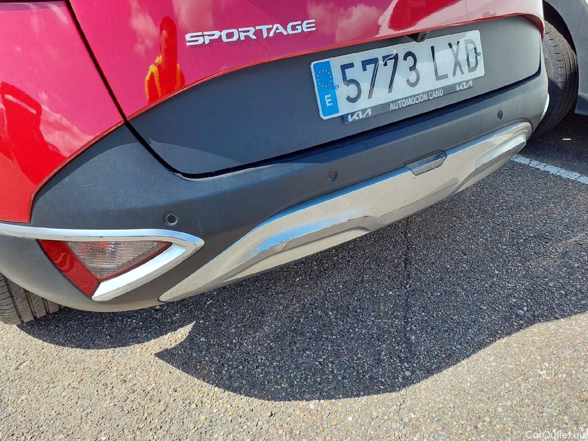  KIA  Sportage KIA  / 2022 / 5P / todoterreno 1.6 T-GDi MHEV 110kW (150CV) Drive 4x2 #13