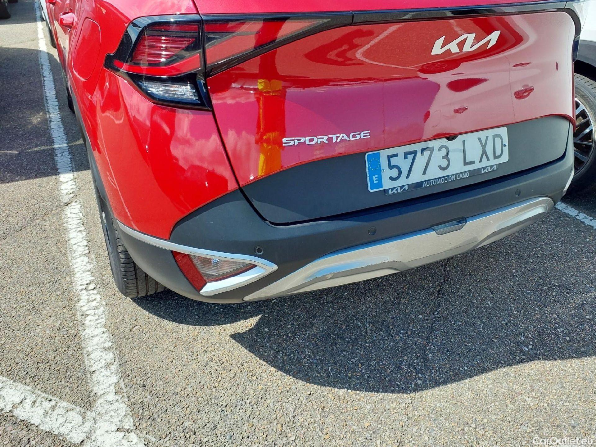  KIA  Sportage KIA  / 2022 / 5P / todoterreno 1.6 T-GDi MHEV 110kW (150CV) Drive 4x2 #11