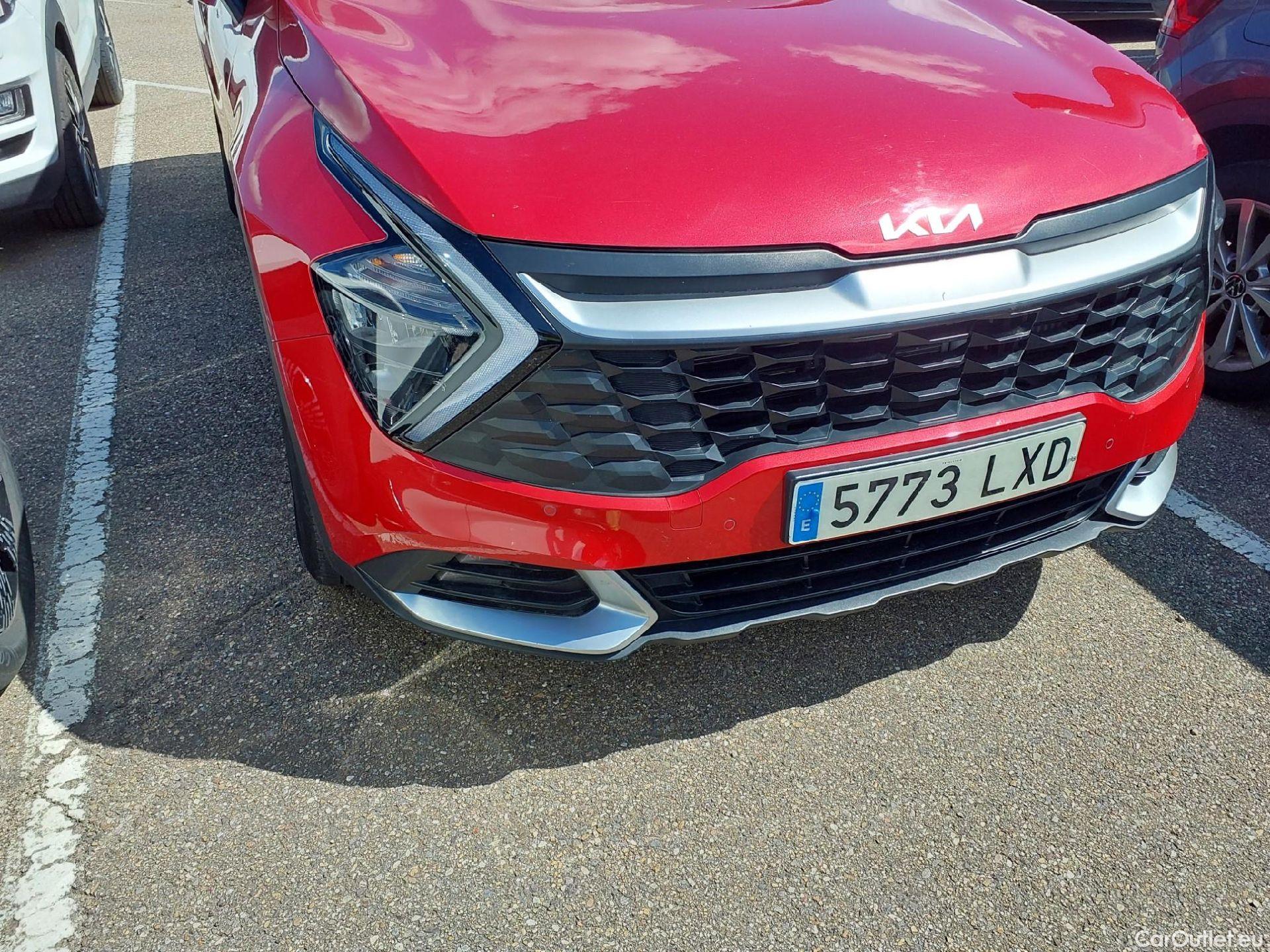  KIA  Sportage KIA  / 2022 / 5P / todoterreno 1.6 T-GDi MHEV 110kW (150CV) Drive 4x2 #17