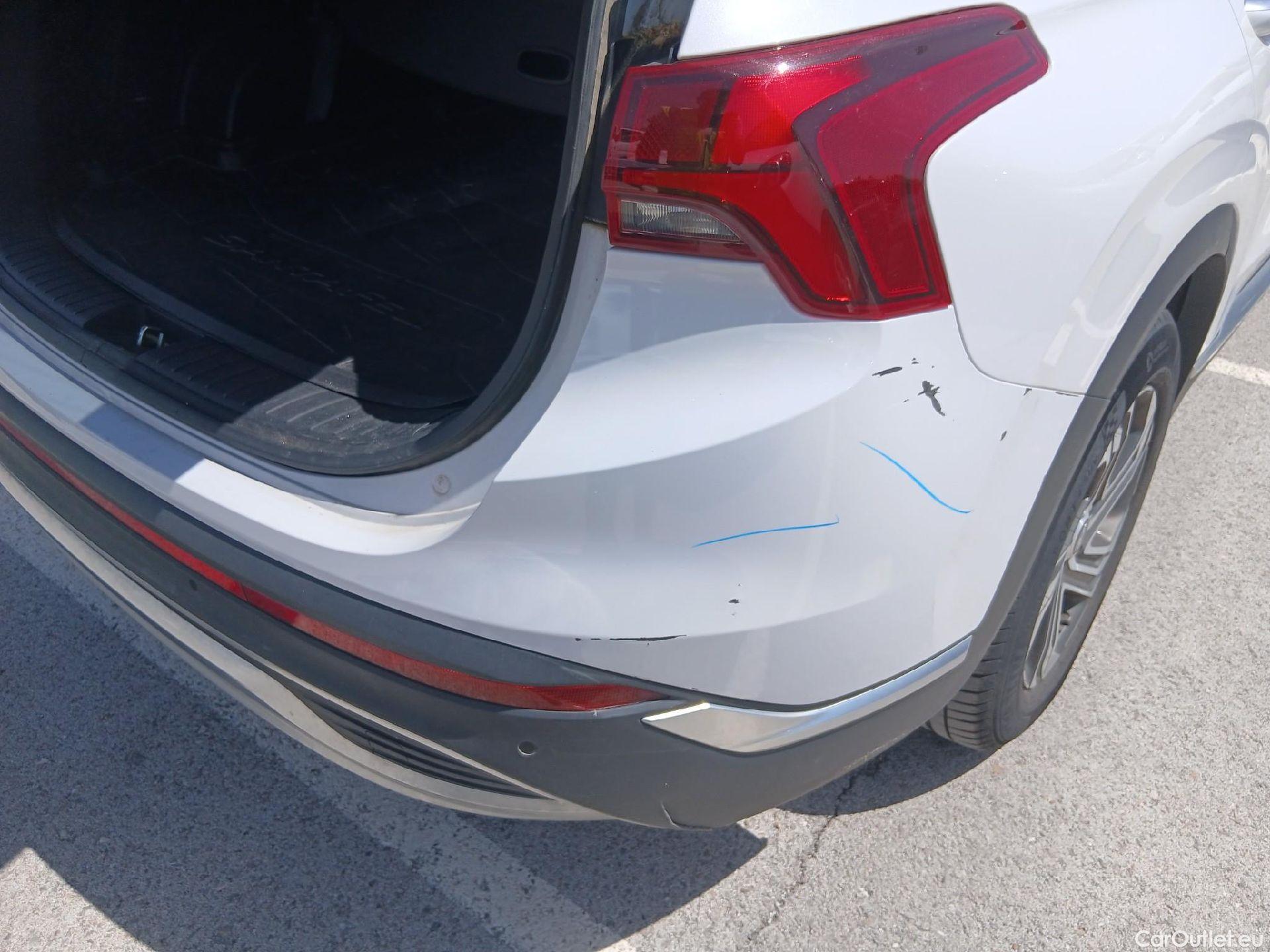  Hyundai  Santa Fe HYUNDAI  / 2021 / 5P / todoterreno 2.2 CRDi Tecno DCT 4x2 #18
