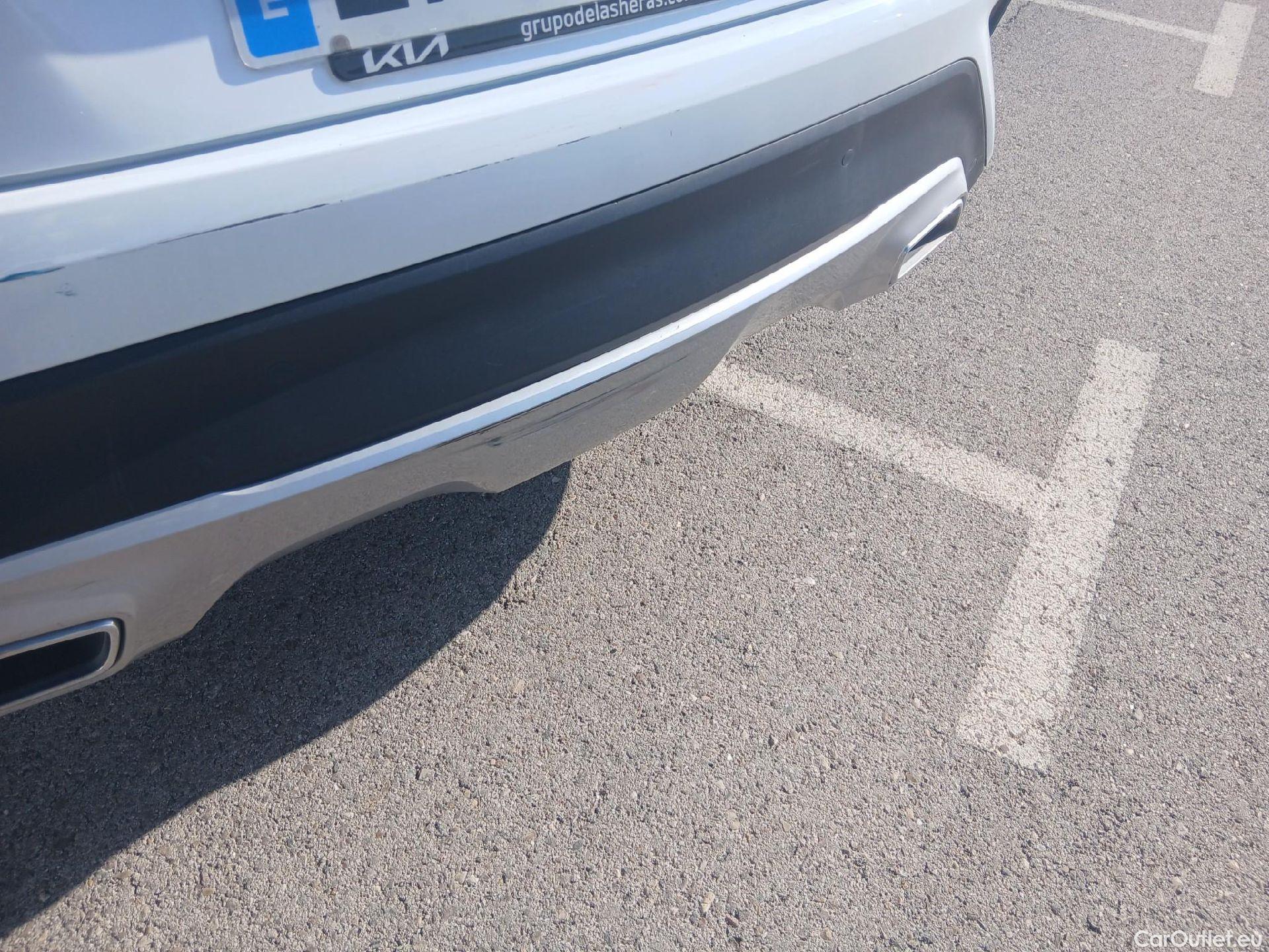  KIA  XCeed KIA  1.5 MHEV iMT Tech 160 CV #19