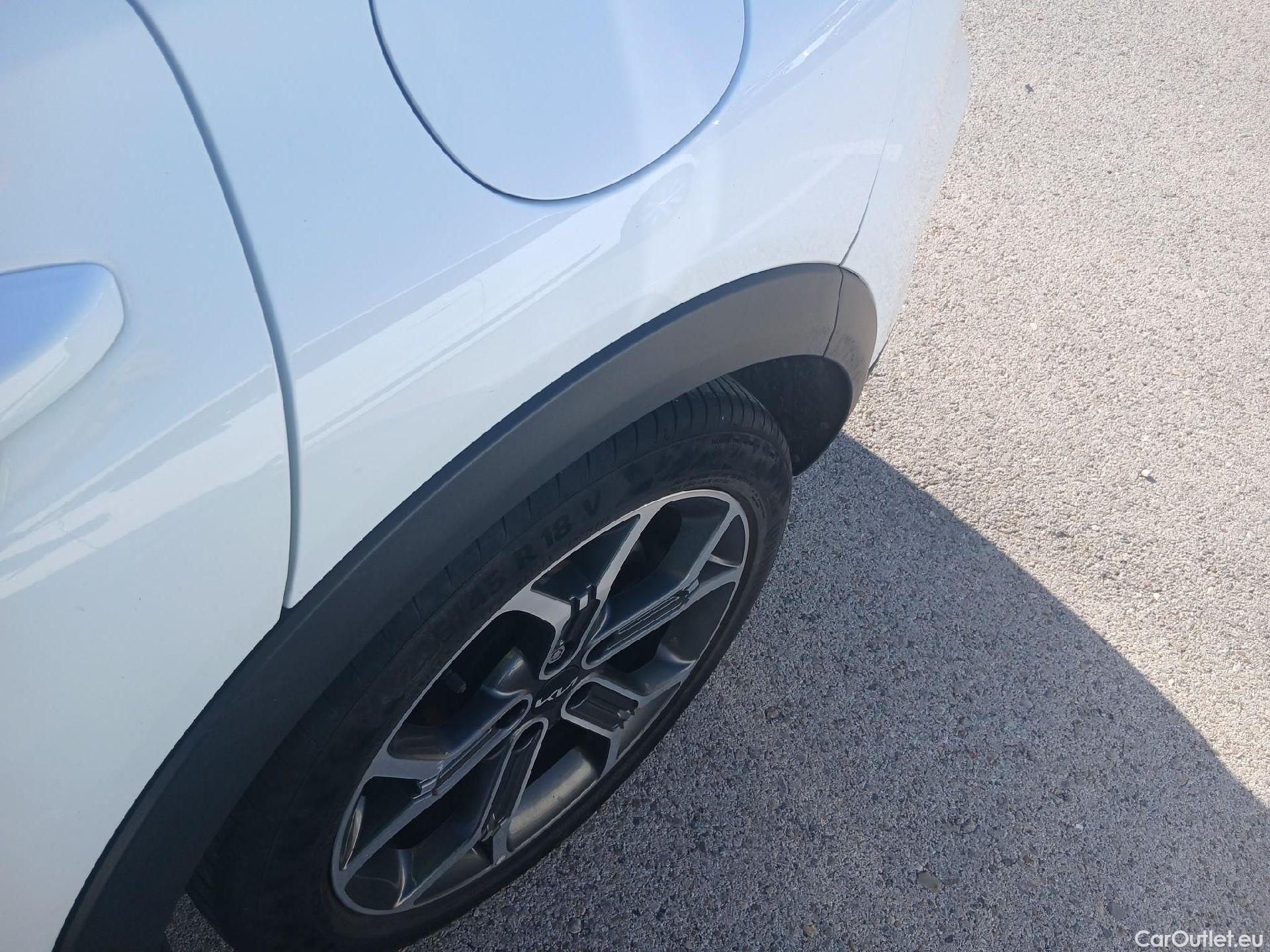  KIA  XCeed KIA  1.5 MHEV iMT Tech 160 CV #14