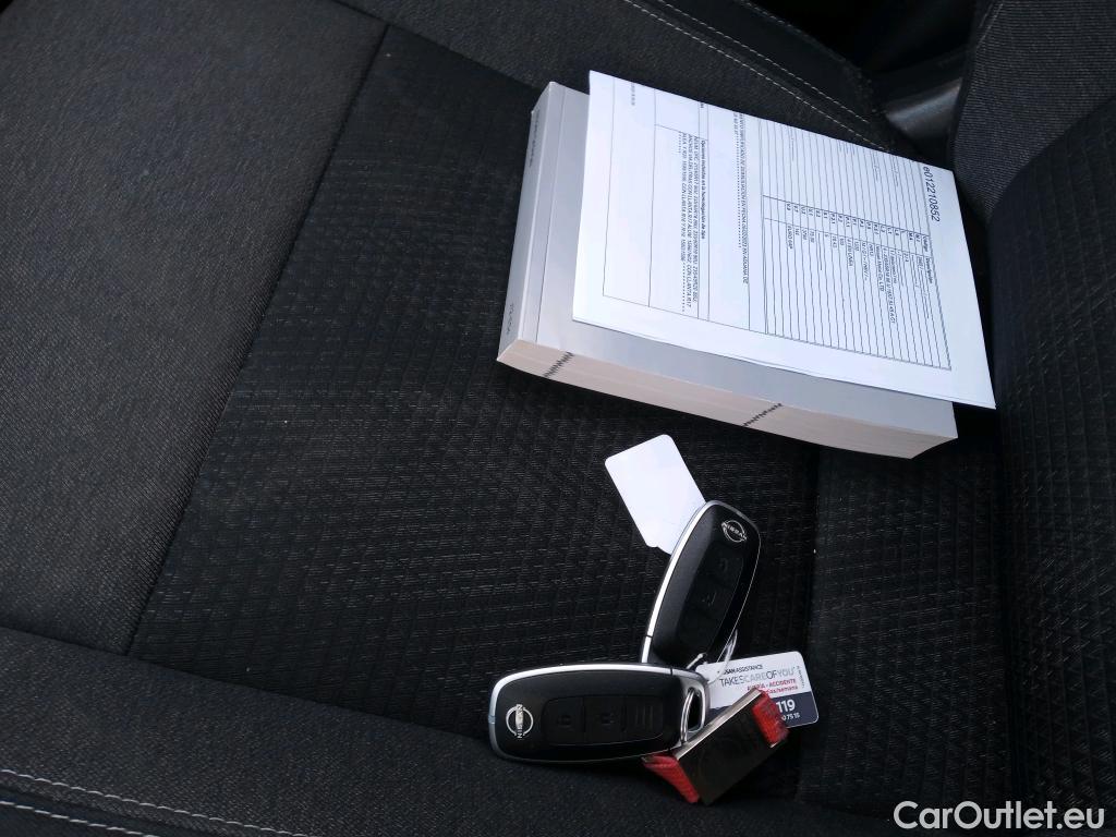  Nissan  Qashqai NISSAN  / 2021 / 5P / todoterreno DIG-T 103kW N-Connecta #8