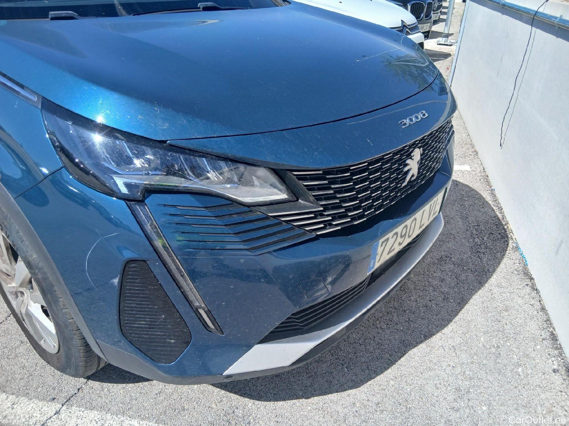  Peugeot  3008 PEUGEOT  / 2020 / 5P / todoterreno 1.5 BlueHDi 96kW S&S Active Pack EAT8 #16