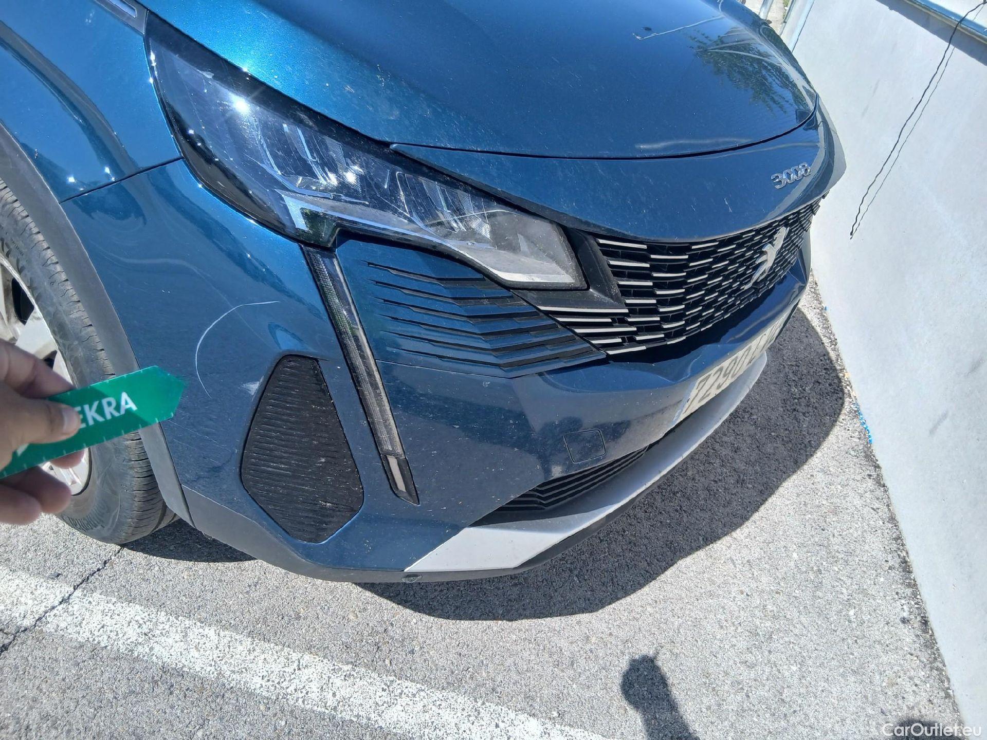  Peugeot  3008 PEUGEOT  / 2020 / 5P / todoterreno 1.5 BlueHDi 96kW S&S Active Pack EAT8 #15