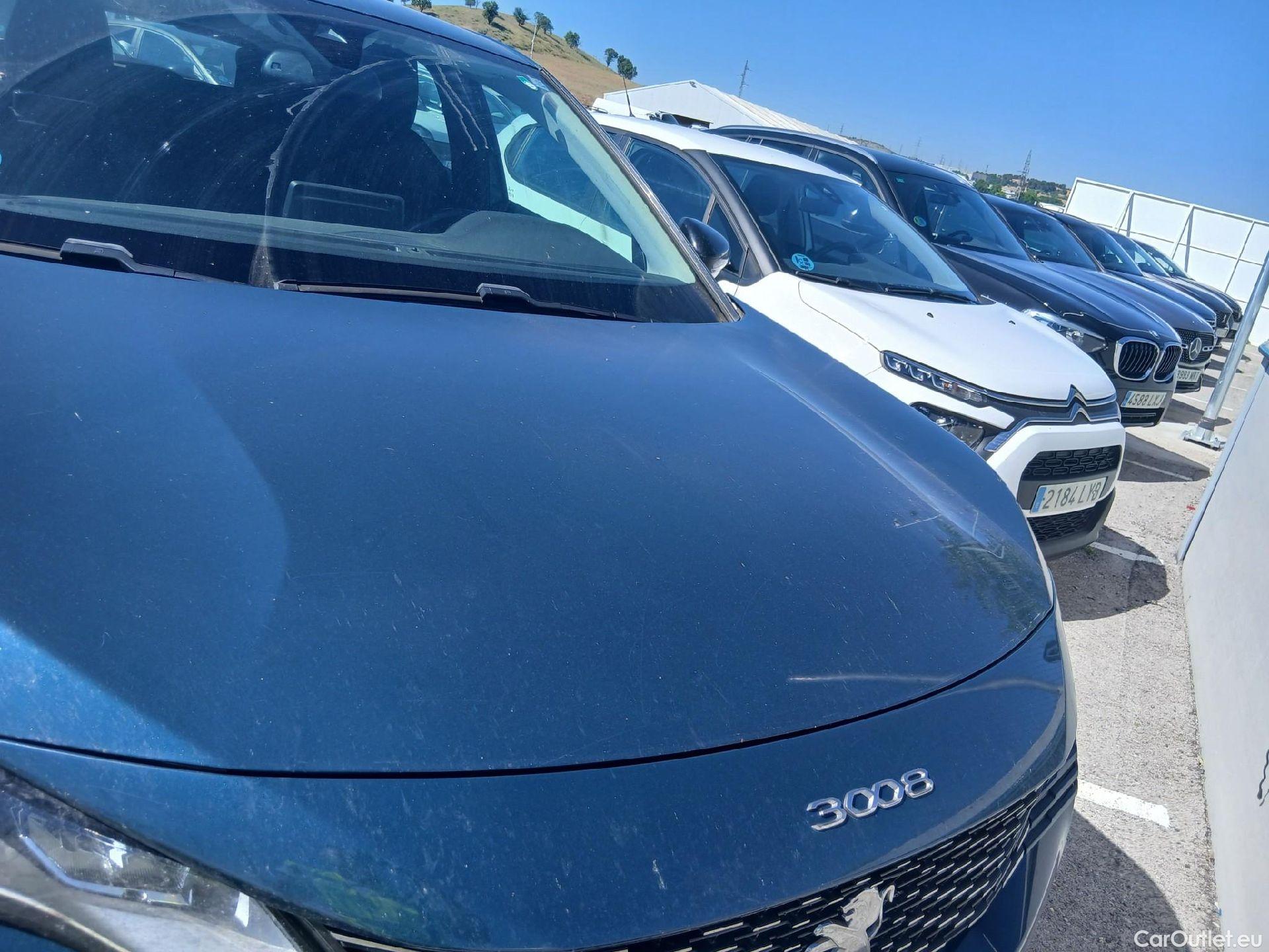  Peugeot  3008 PEUGEOT  / 2020 / 5P / todoterreno 1.5 BlueHDi 96kW S&S Active Pack EAT8 #19