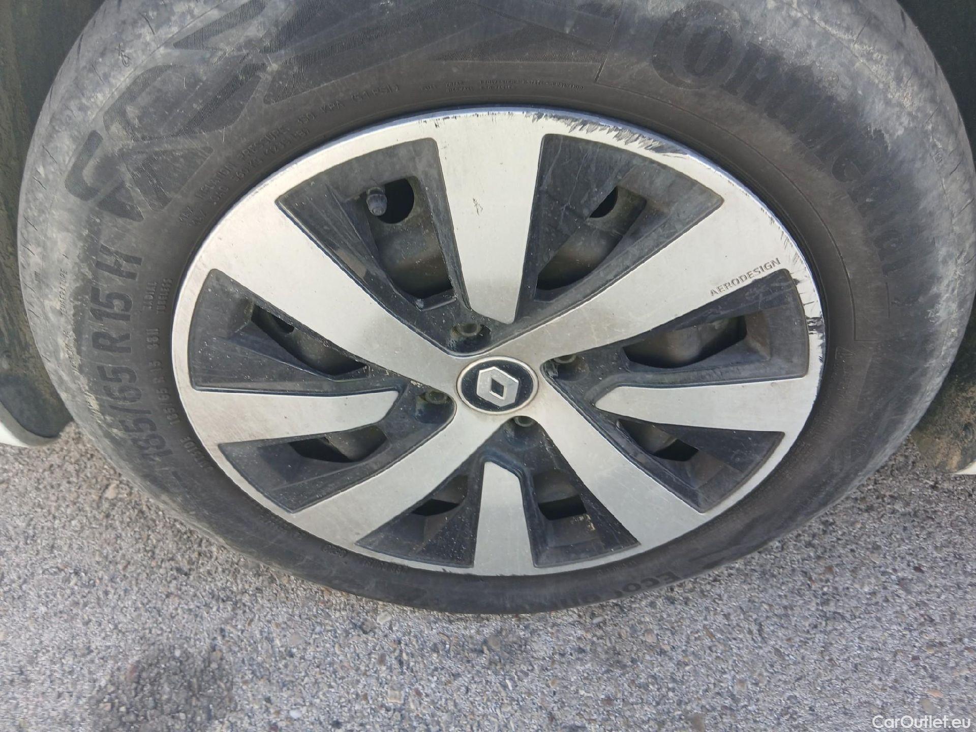  Renault  Clio RENAULT  Equilibre Blue dCi 100 CV / 5P /   #11