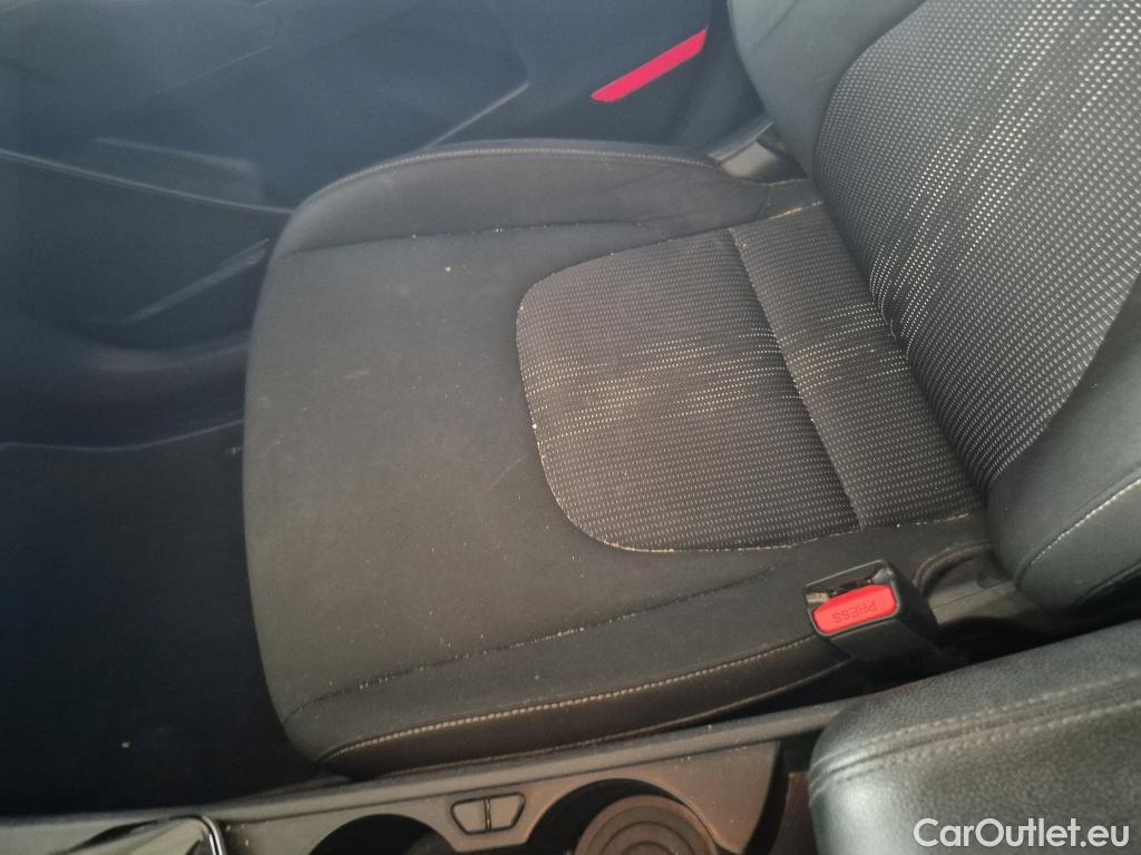  KIA  Sportage KIA  / 2022 / 5P / todoterreno 1.6 T-GDi HEV 171kW (230CV) Drive 4X2 #18