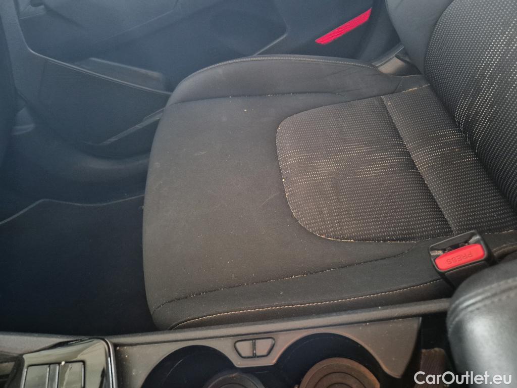  KIA  Sportage KIA  / 2022 / 5P / todoterreno 1.6 T-GDi HEV 171kW (230CV) Drive 4X2 #19