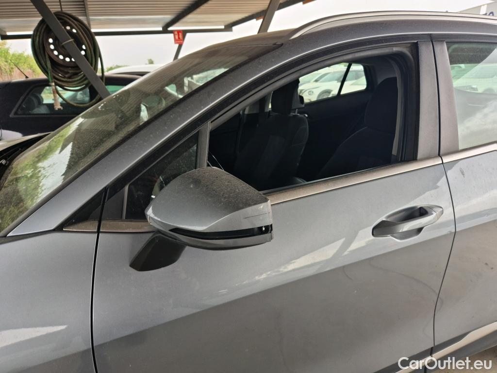 KIA  Sportage KIA  / 2022 / 5P / todoterreno 1.6 T-GDi HEV 171kW (230CV) Drive 4X2 #31