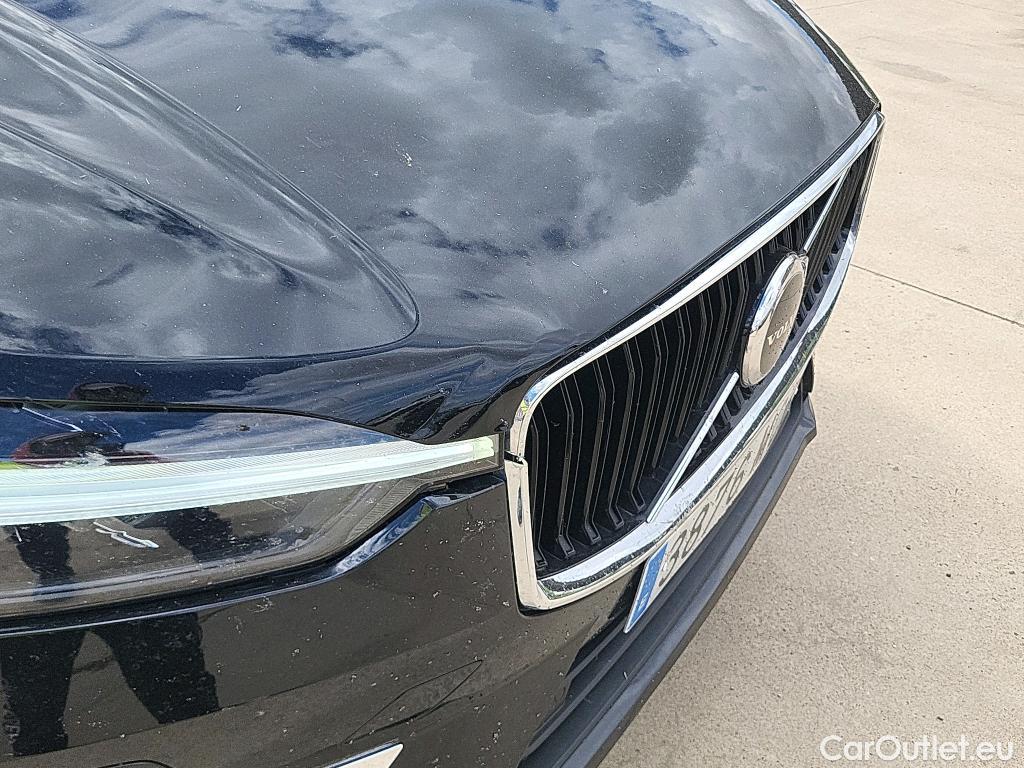  Volvo  XC60 VOLVO  / 2017 / 5P / todoterreno 2.0 B4 G Core Pro Auto #1