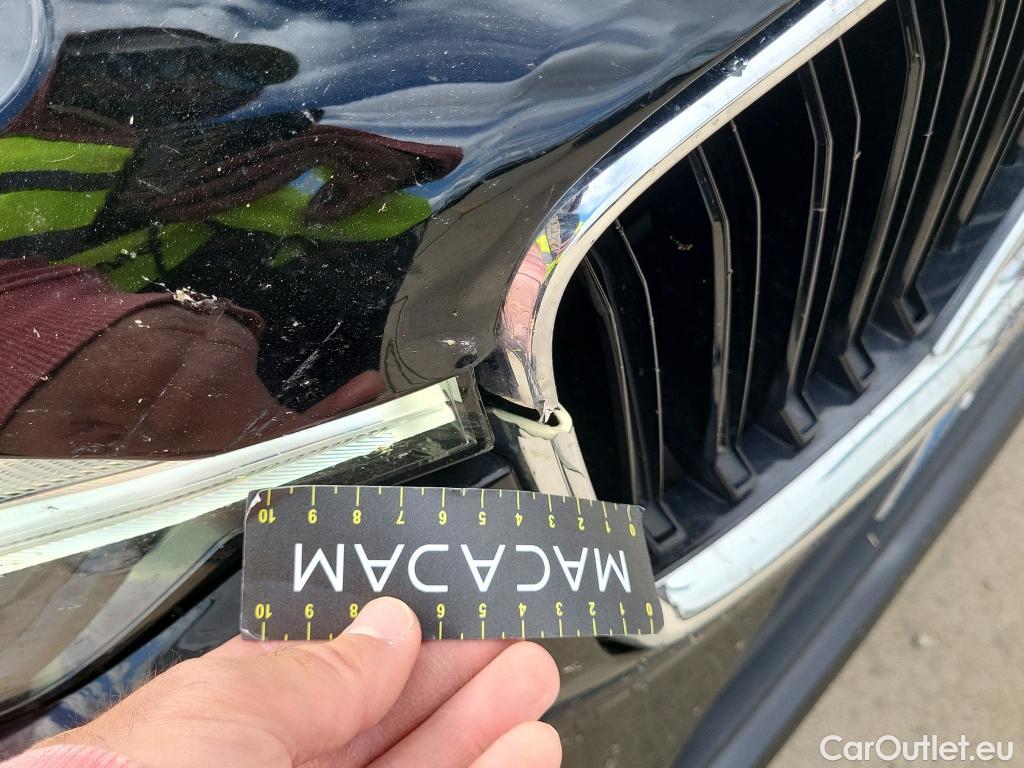  Volvo  XC60 VOLVO  / 2017 / 5P / todoterreno 2.0 B4 G Core Pro Auto #2