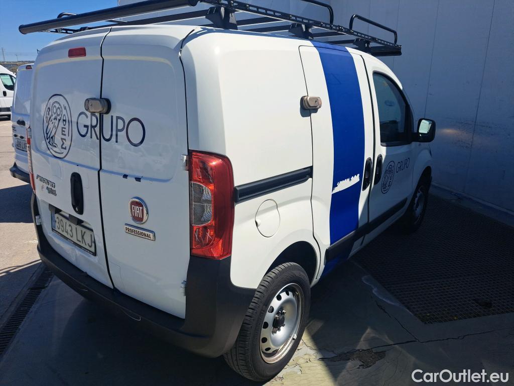  Fiat  Fiorino FIAT  / 2016 / 3P / furgón derivado de turismo Cargo Base 1.4 Natural Power 51kW (70CV) #12