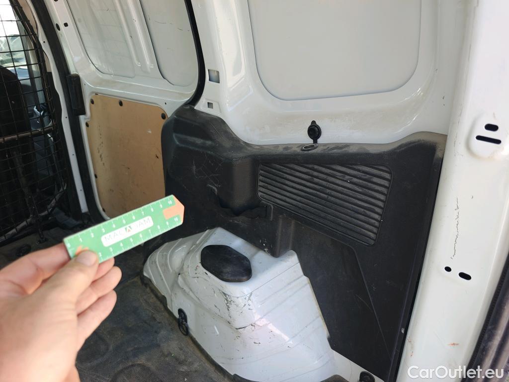  Ford  Transit FORD  Courier/2014/4P/furgón der.turis Van 1.5 TDCi 56kW Trend #31