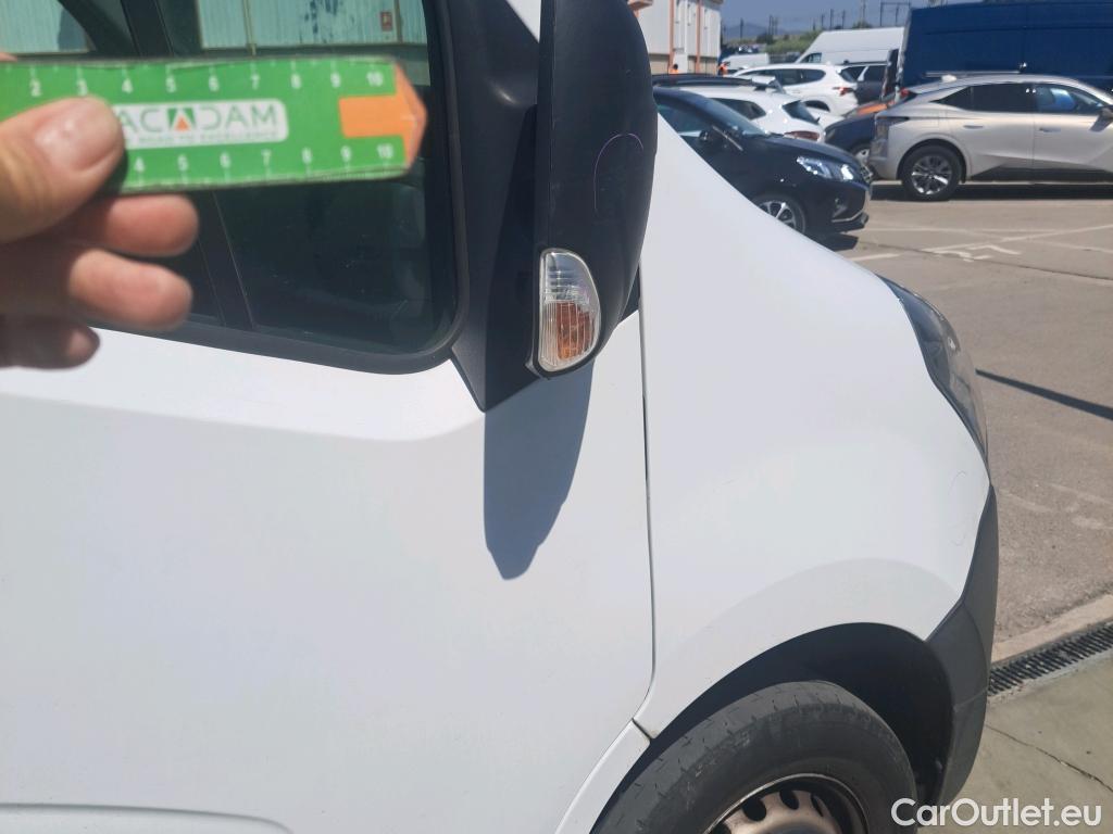  Opel  Movano OPEL  / 2019 / 4P / furgón 2.3 CDTI S/S 110kW (150CV) L2 H2 F 3.5t #79
