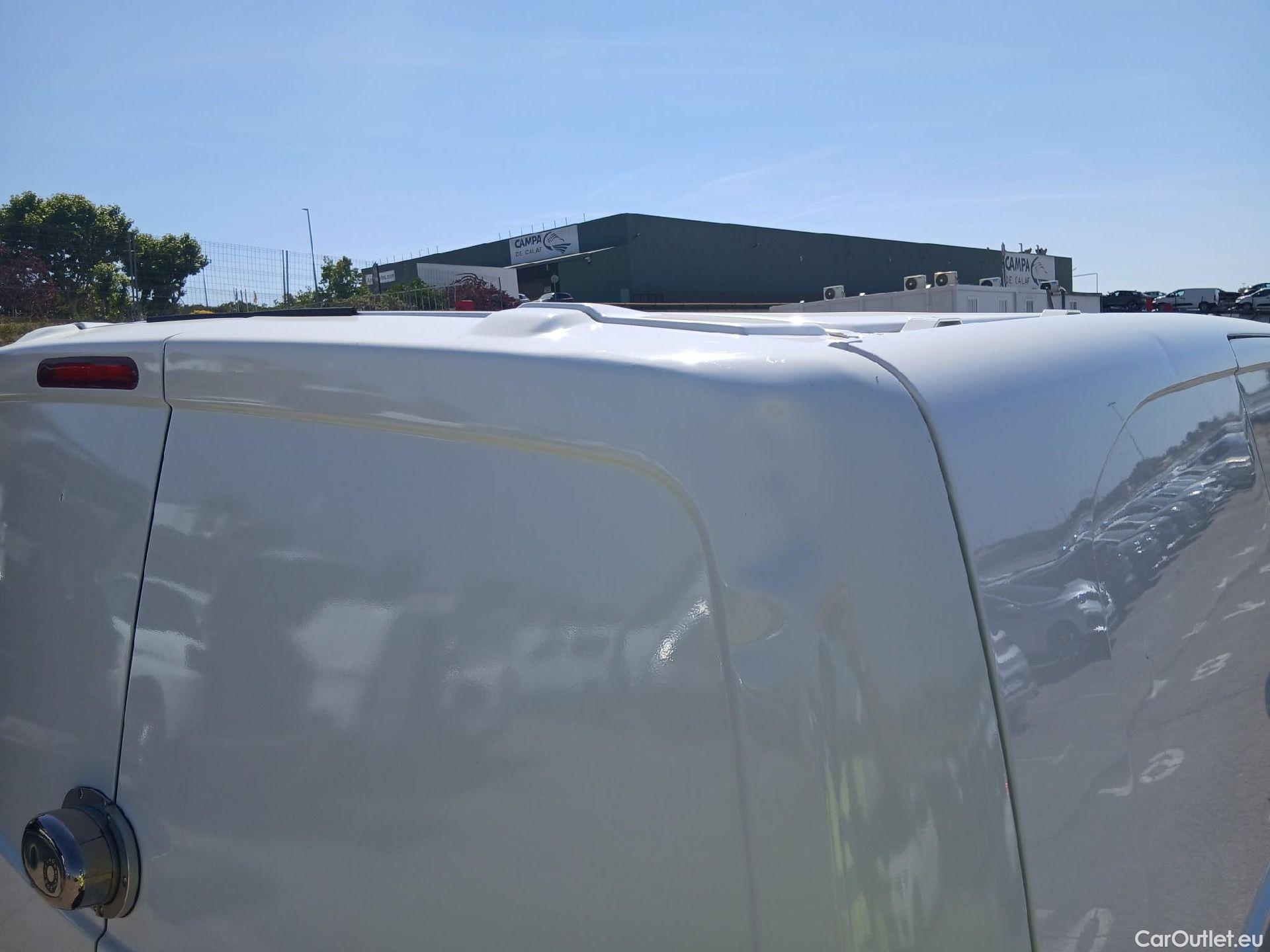  Peugeot  Expert PEUGEOT  / 2016 / 4P / furgón Furgón Premium 1.5 BlueHDi 120 Standard #32