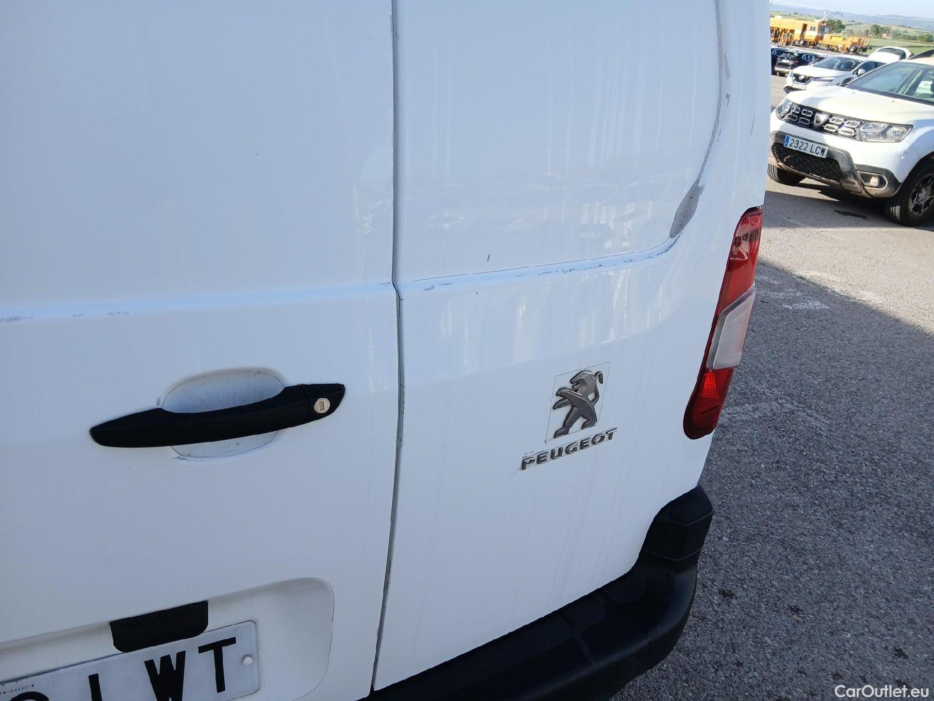  Peugeot  Partner PEUGEOT  / 2018 / 4P / furgón derivado de turismo Premium Standard 600kg BlueHDi 73kW #19