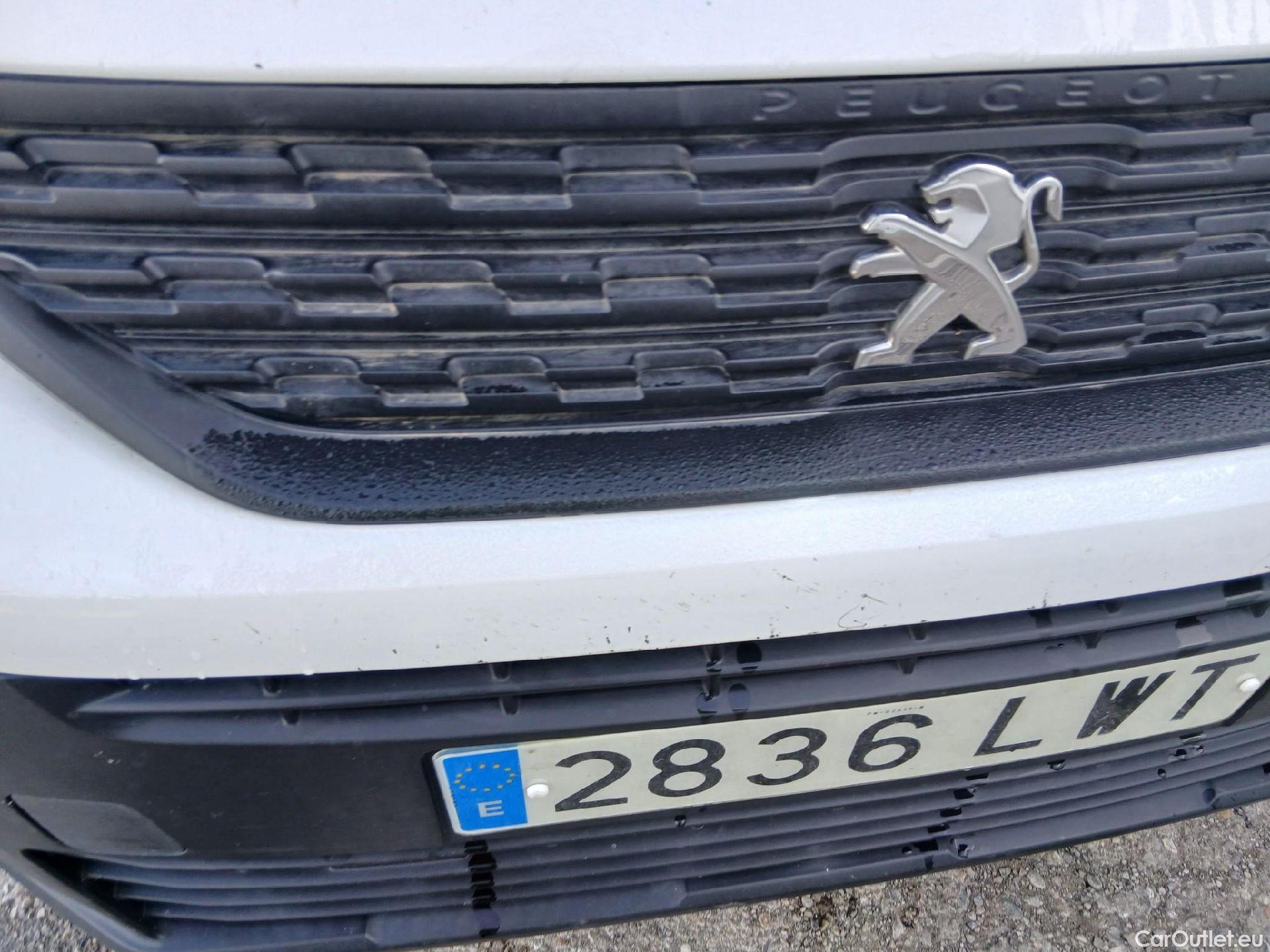  Peugeot  Partner PEUGEOT  / 2018 / 4P / furgón derivado de turismo Premium Standard 600kg BlueHDi 73kW #3