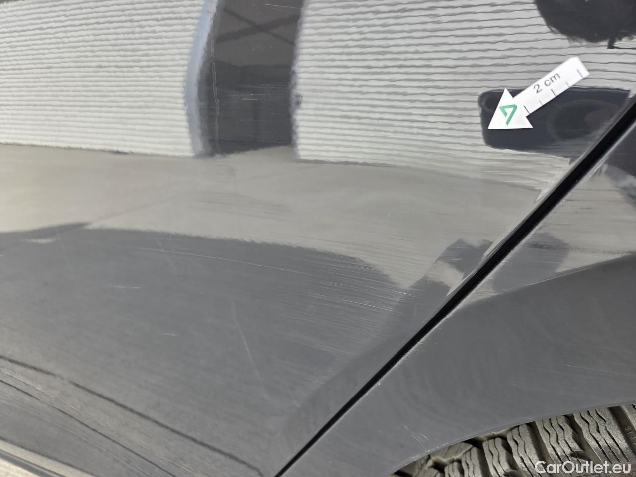  Volkswagen  Golf  Life 1.0 TSI #53