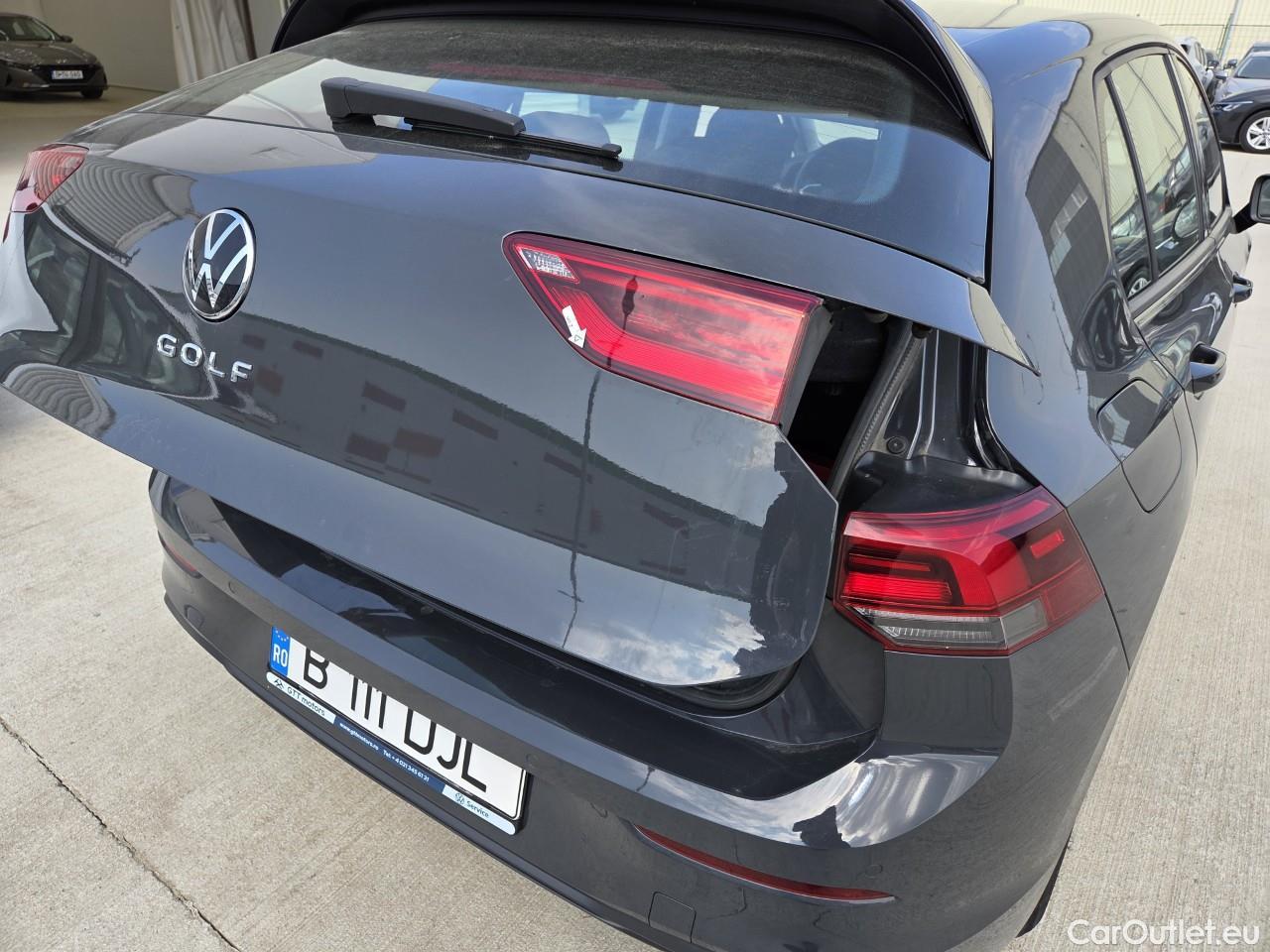  Volkswagen  Golf  Life 1.0 TSI #42