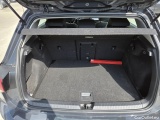  Volkswagen  Golf  Life 1.0 TSI #9
