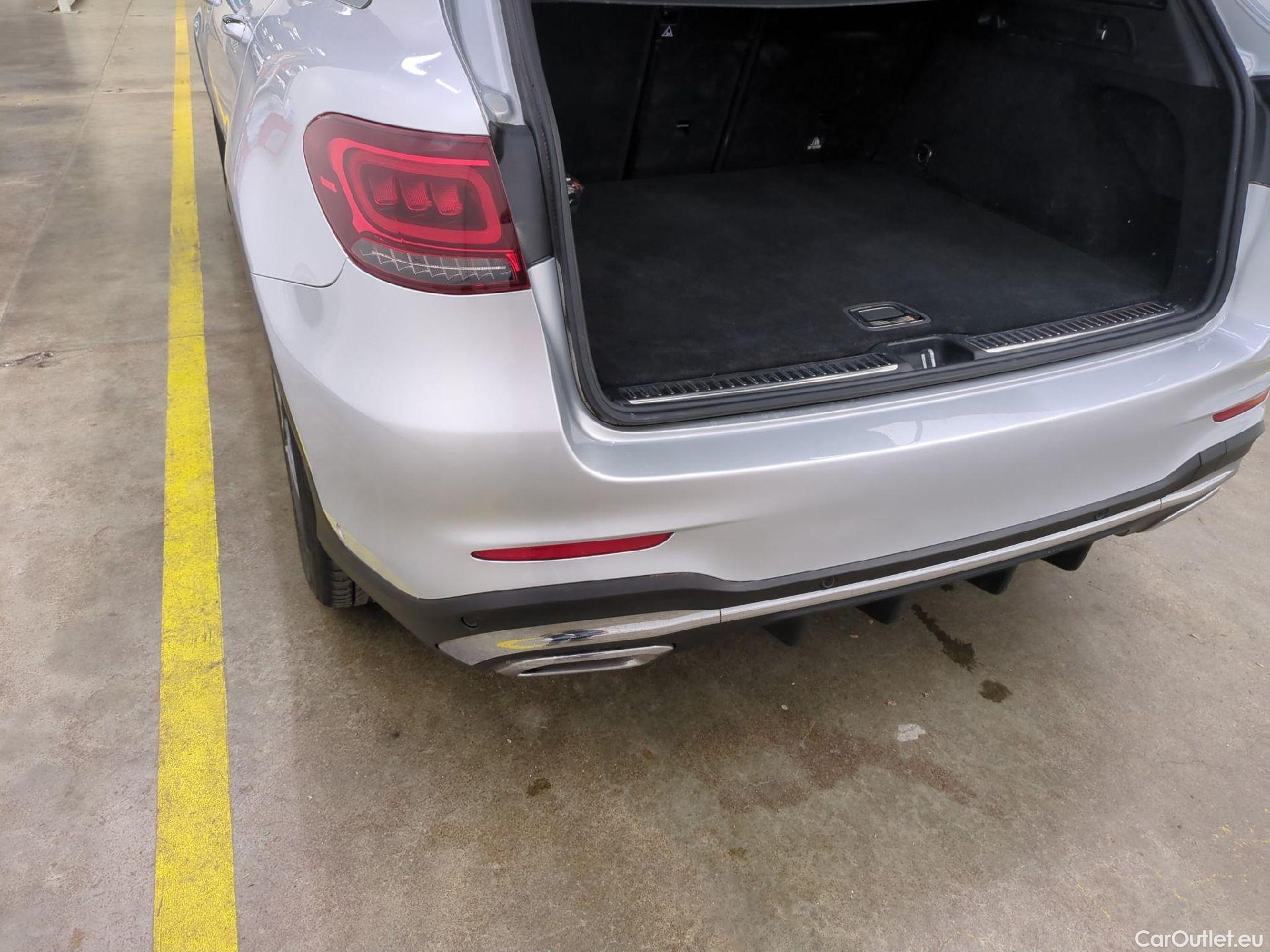 Mercedes  G-Klasee MERCEDES-BENZ GLC / 2019 / 5P / SUV GLC 220 d AMG Line 4Matic #31