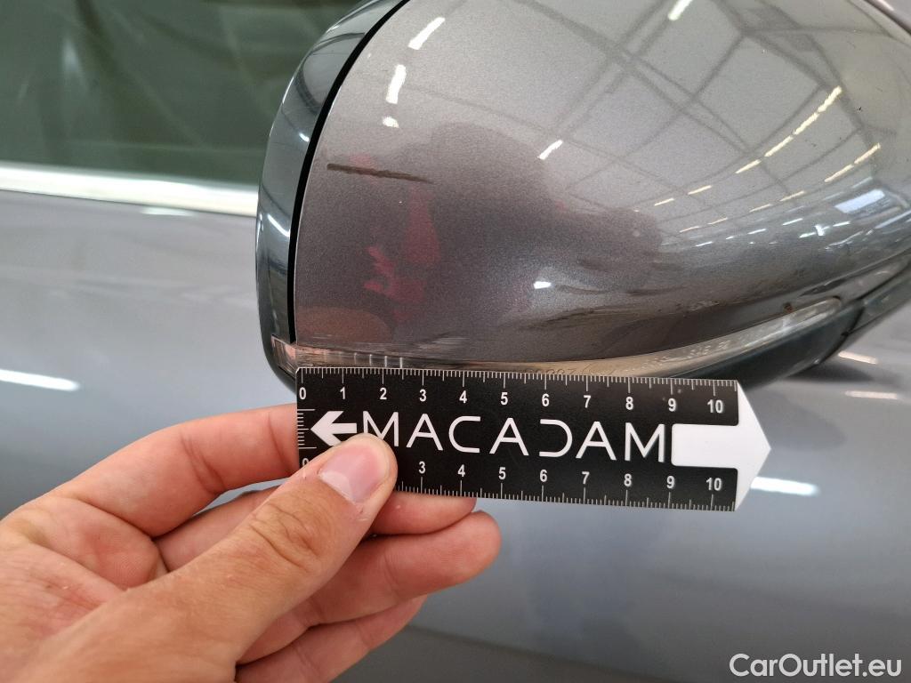  Jaguar  XF JAGUAR XE / 2019 / 4P / Berline D180 S STANDARD AUTO #48