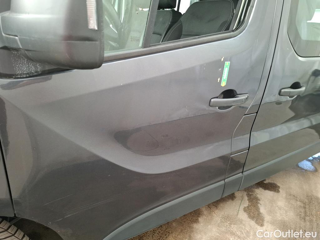  Nissan  NV300 NISSAN  5p Combi 1.6DCI 145 S/S N-CON L2H1 3.0T #10