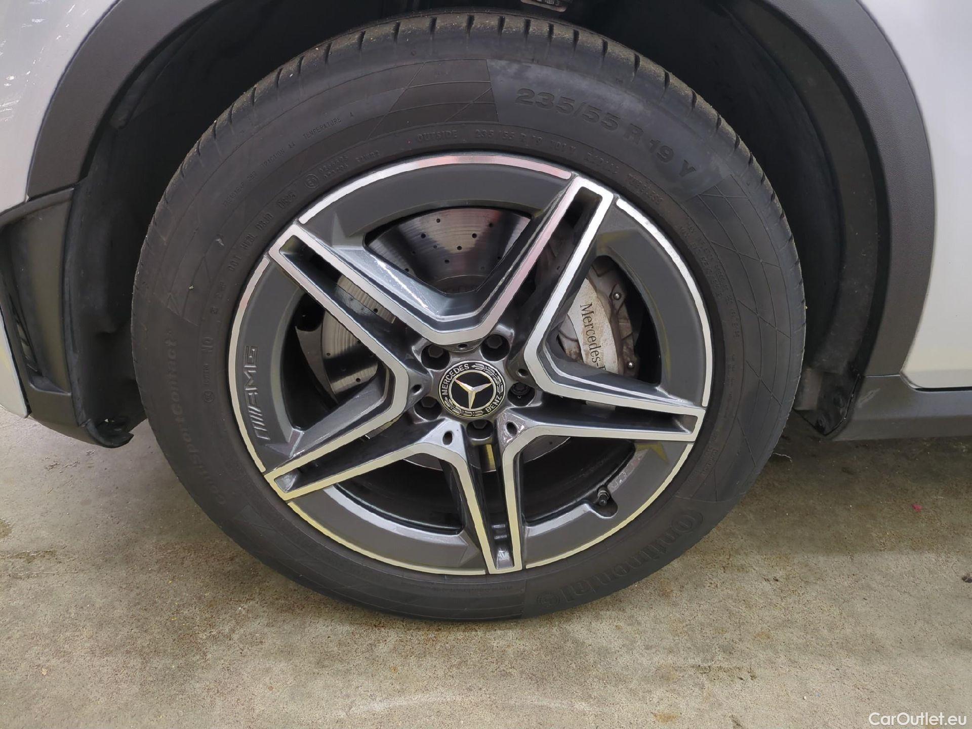  Mercedes  G-Klasee MERCEDES-BENZ GLC / 2019 / 5P / SUV GLC 220 d AMG Line 4Matic #3
