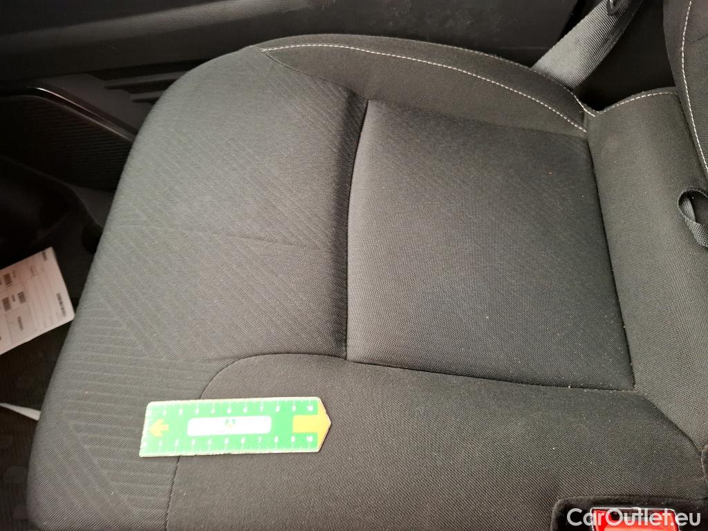  Nissan  NV300 NISSAN  5p Combi 1.6DCI 145 S/S N-CON L2H1 3.0T #15
