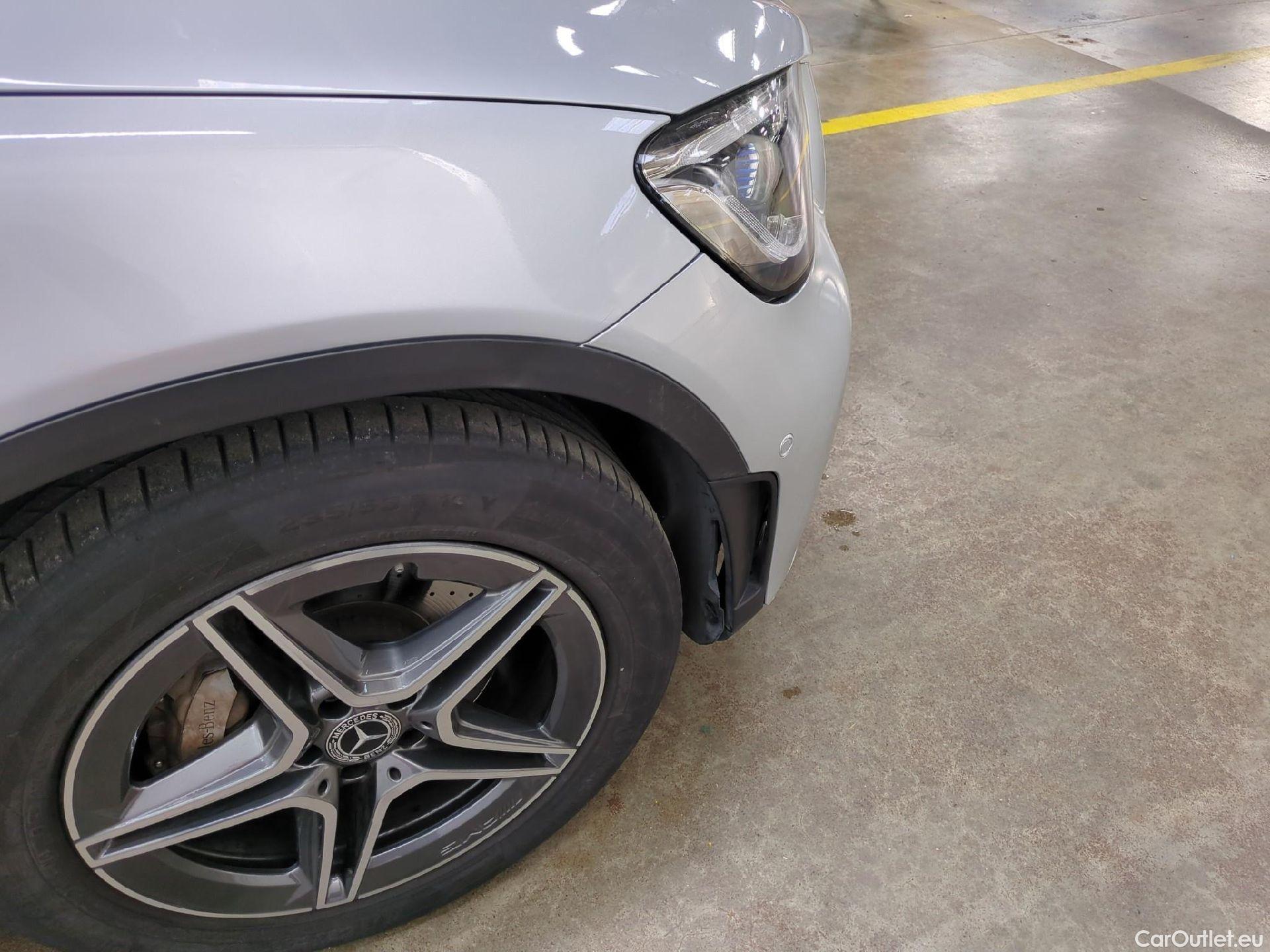 Mercedes  G-Klasee MERCEDES-BENZ GLC / 2019 / 5P / SUV GLC 220 d AMG Line 4Matic #22