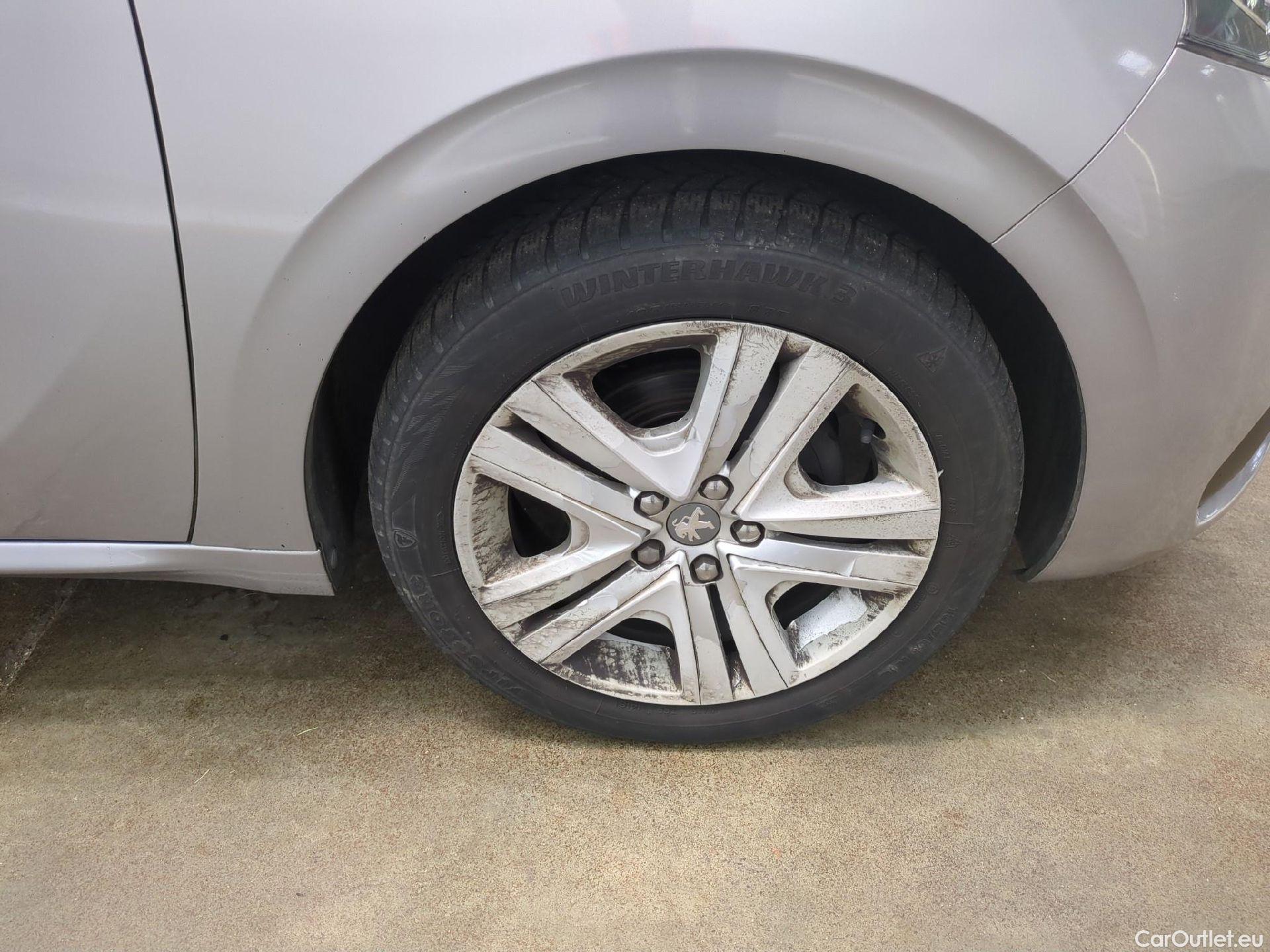  Peugeot  208  Allure Business 1.2 PureTech 110CV BVM6 E6dT #9