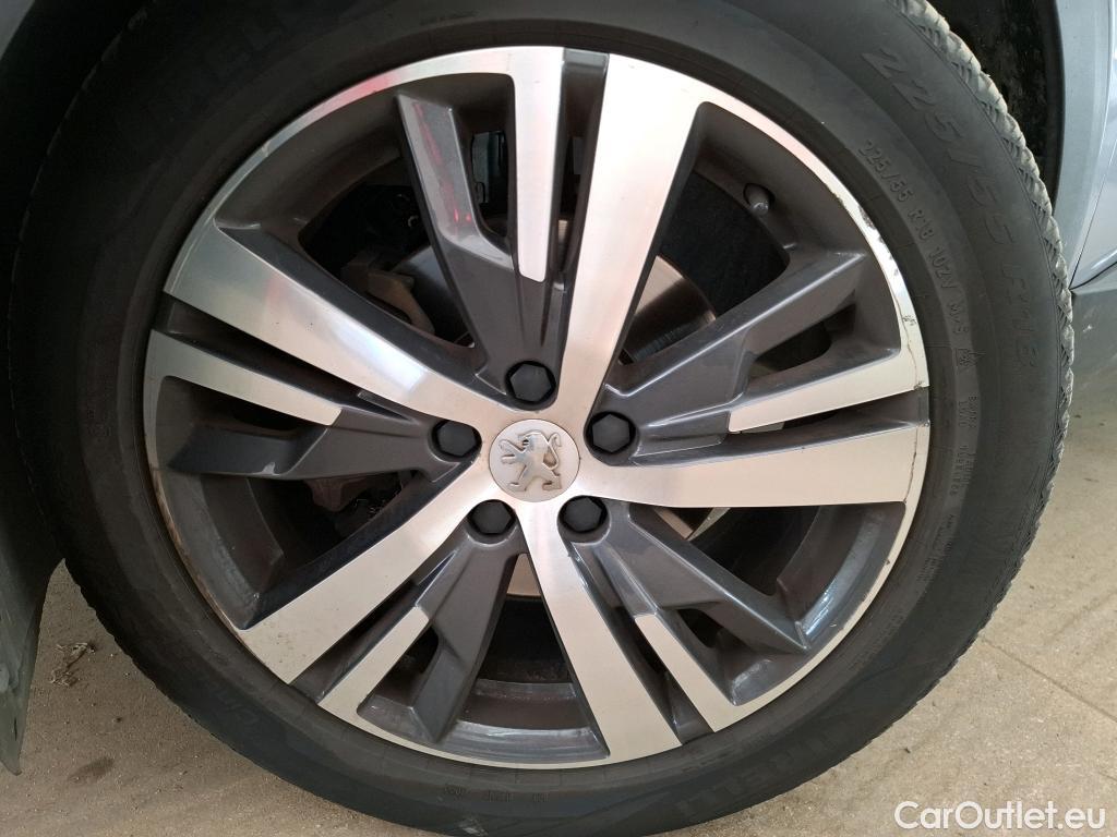  Peugeot  5008  Allure 1.5 HDi 130CV BVA8 7 Sieges E6d #6