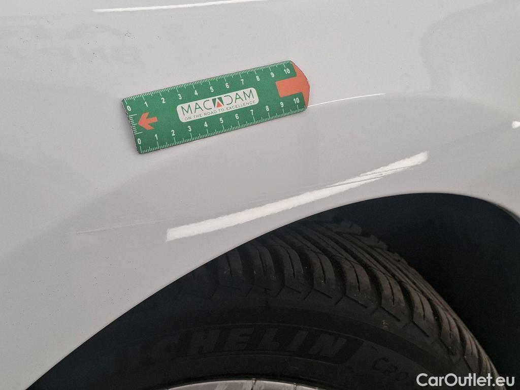  Renault  Clio RENAULT  / 2016 / 5P / Berline &Business TCe 90 #44