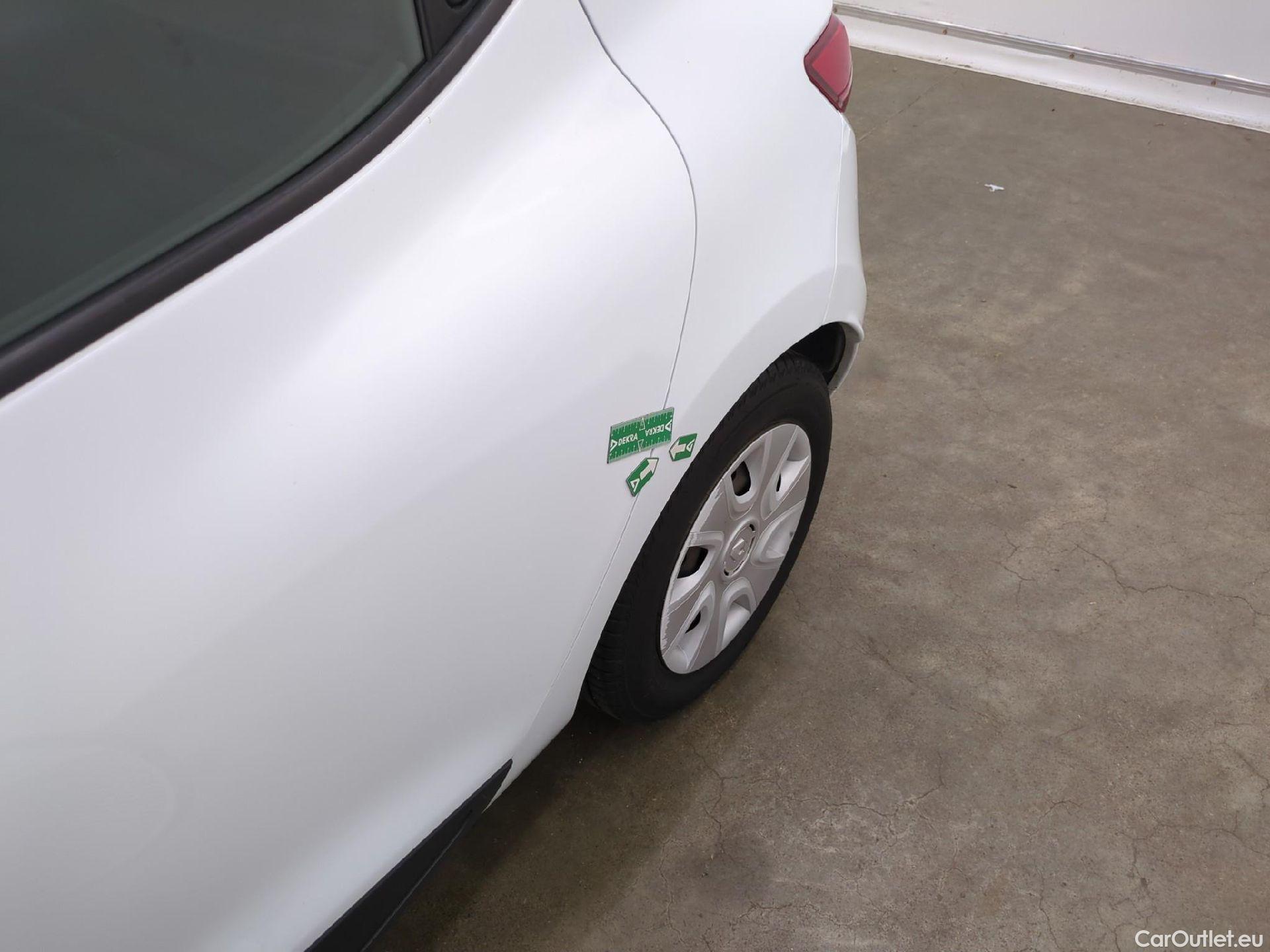  Renault  Clio  IV Air 1.5 dCi 75CV BVM5 E6 #30