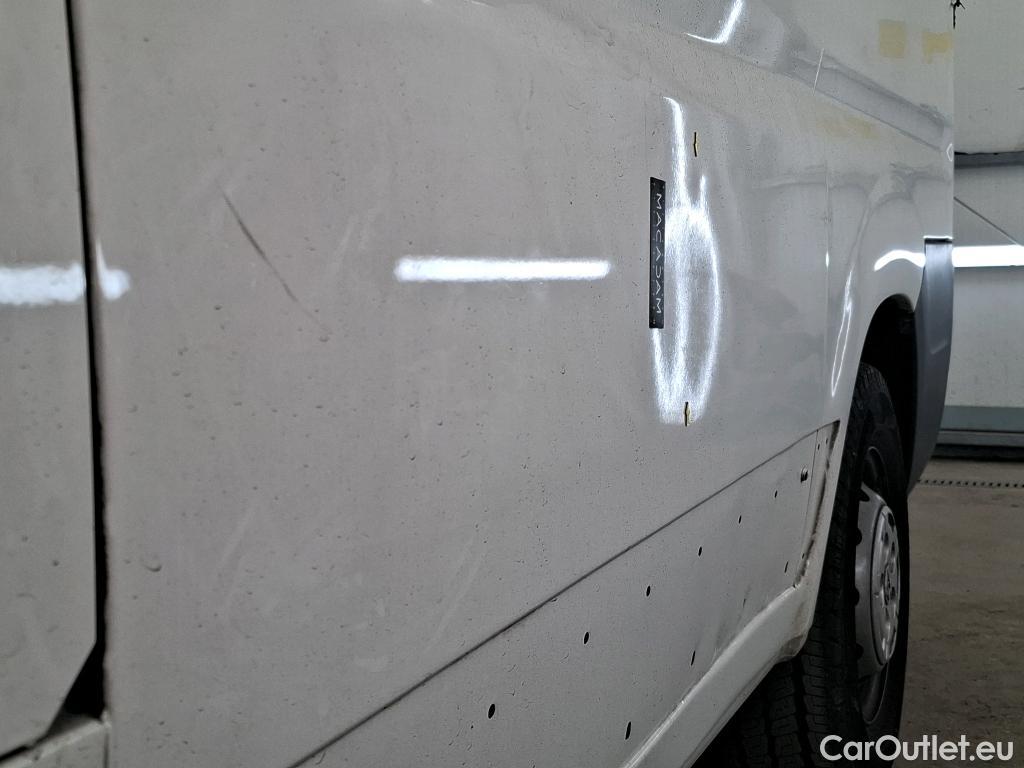  Peugeot  Boxer PEUGEOT  VU 4p Fourgon 2.0 BLUEHDI 110 PREMIUM PA 330 L1H2 #14
