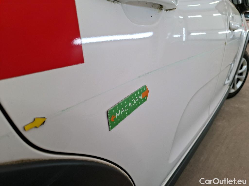  Citroen  C3  Société Feel 1.5 BlueHDI 100CV BVM6 E6d #40