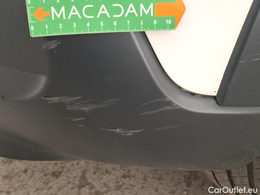 Citroen  C3  Société Feel 1.2 PureTech 80CV BVM5 E6d #38