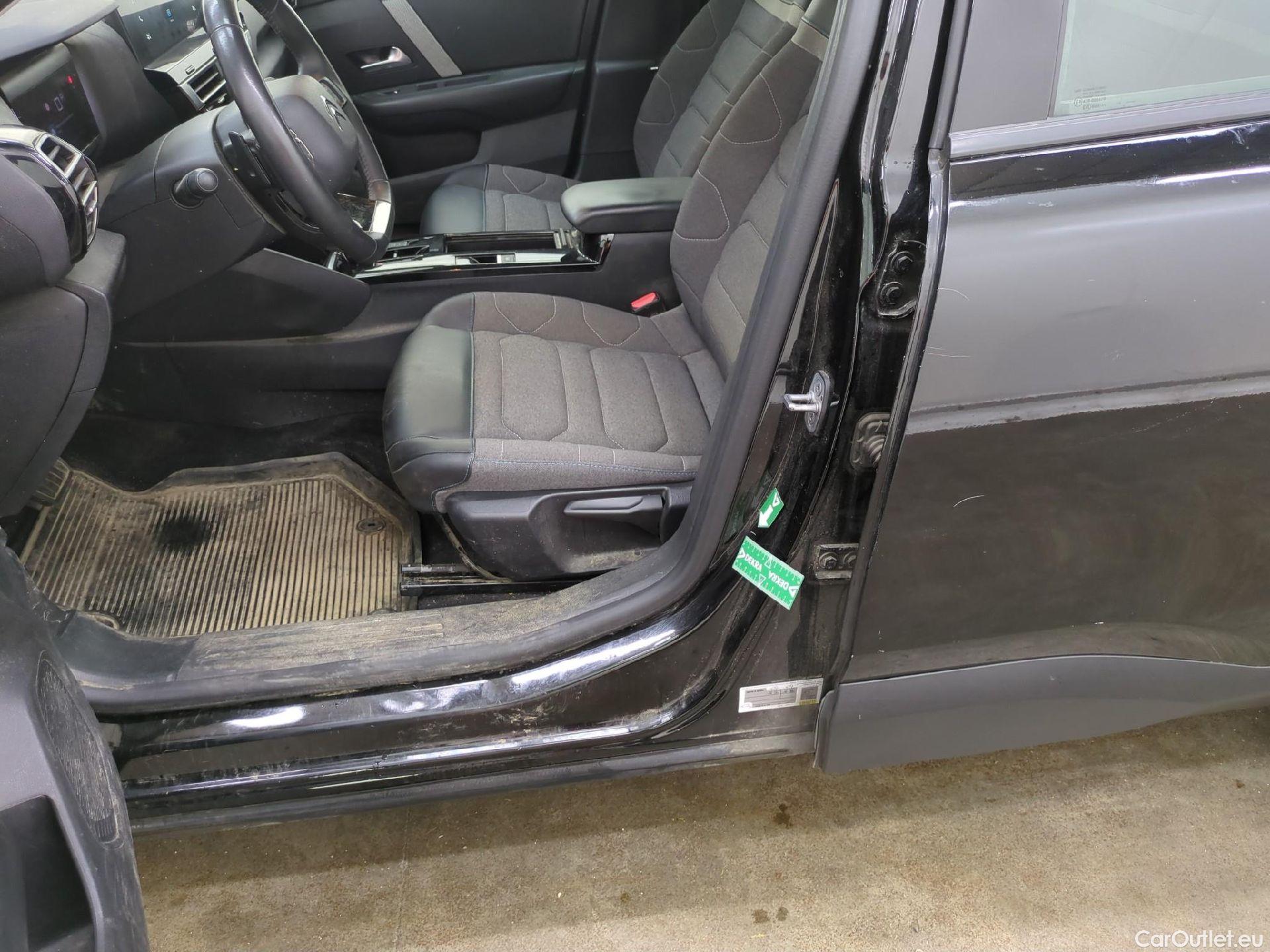  Citroen  C4 CITROEN  X / 2022 / 4P / Berline PureTech 130 S&S EAT8 Feel Pack #6