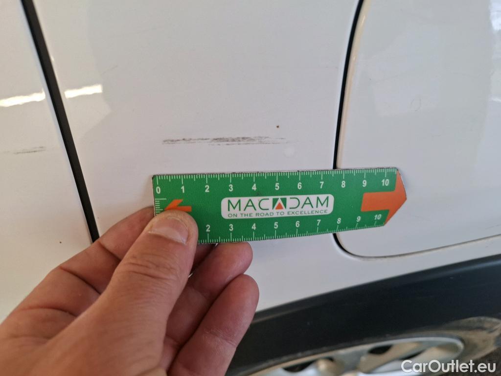  Citroen  C3  Feel 1.2 PureTech 70CV BVM5 E6dT #81