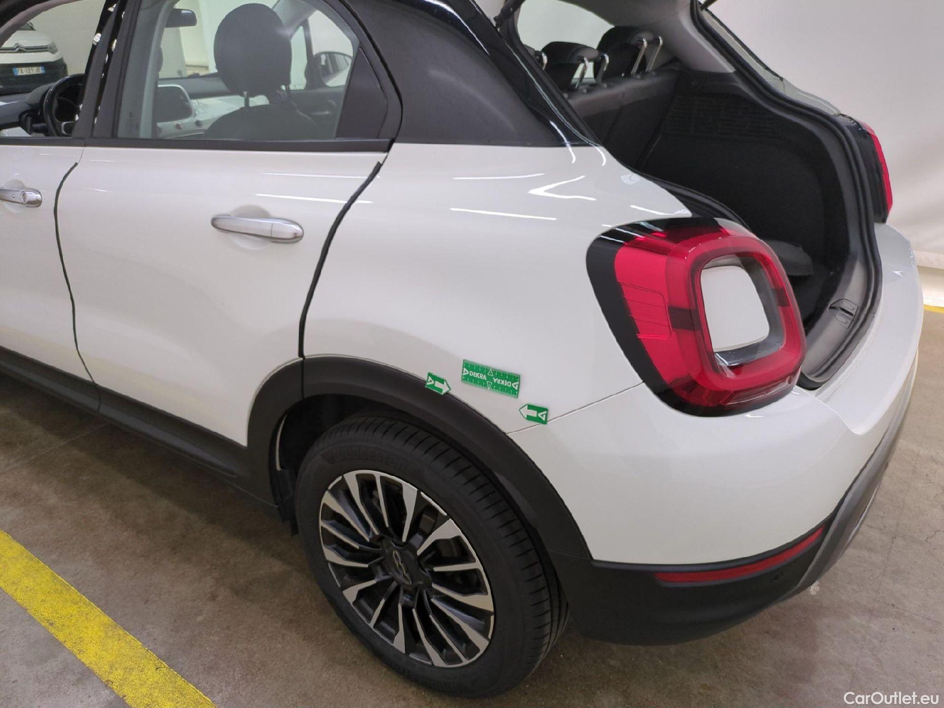  Fiat  500 FIAT X / 2018 / 5P / SUV 1.0 FFly T T3 120ch Cross #48