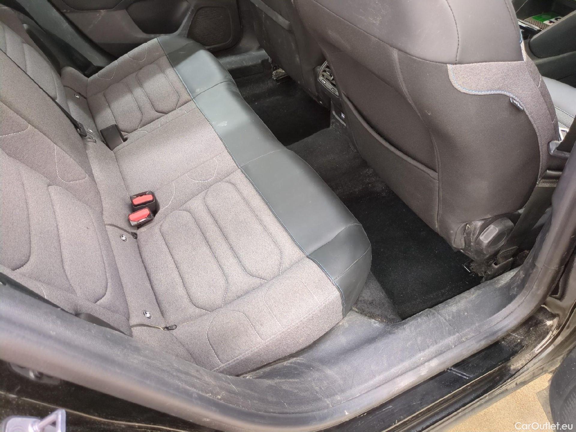 Citroen  C4 CITROEN  X / 2022 / 4P / Berline PureTech 130 S&S EAT8 Feel Pack #2