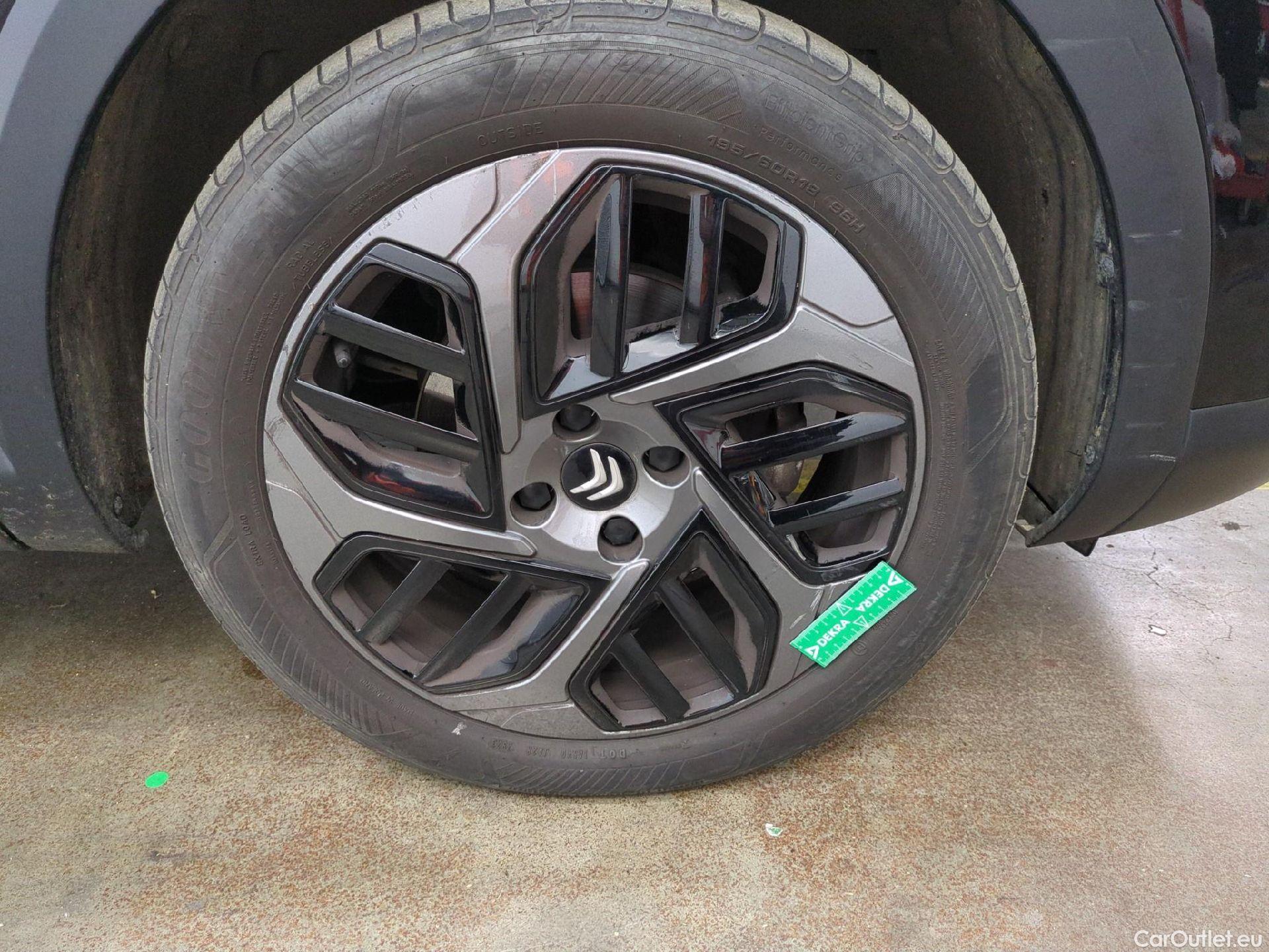  Citroen  C4 CITROEN  X / 2022 / 4P / Berline PureTech 130 S&S EAT8 Feel Pack #42