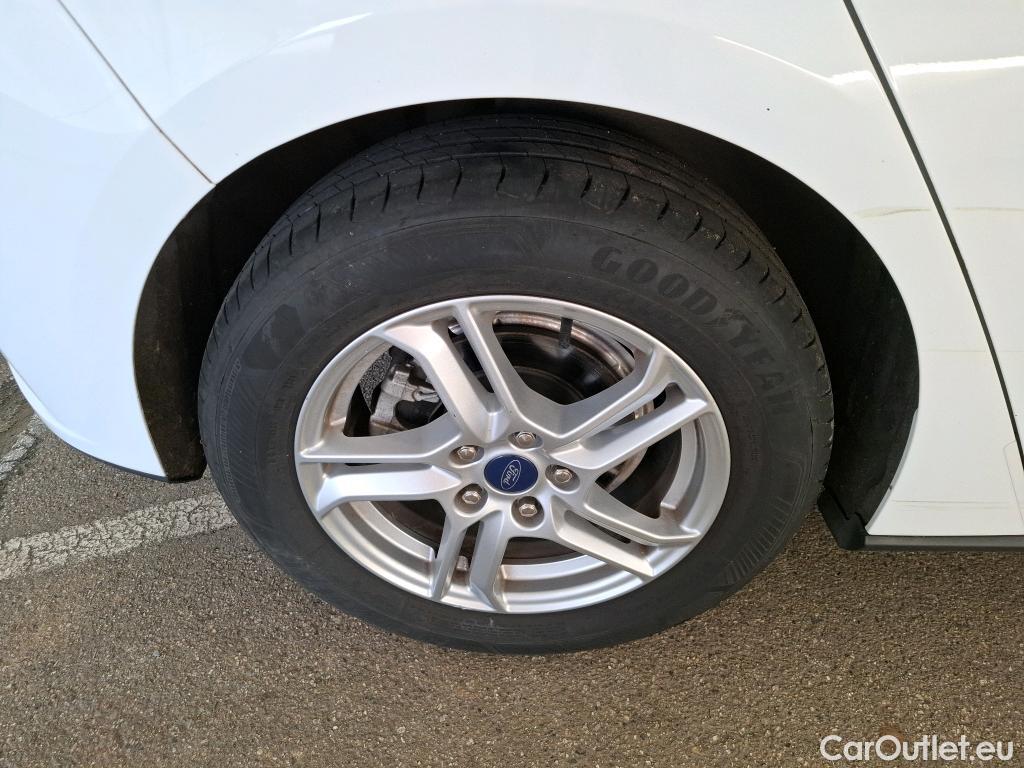  Ford  Focus FORD  / 2018 / 5P / Berline 5P - 1.5 EcoBlue 120 auto Trend Business #29