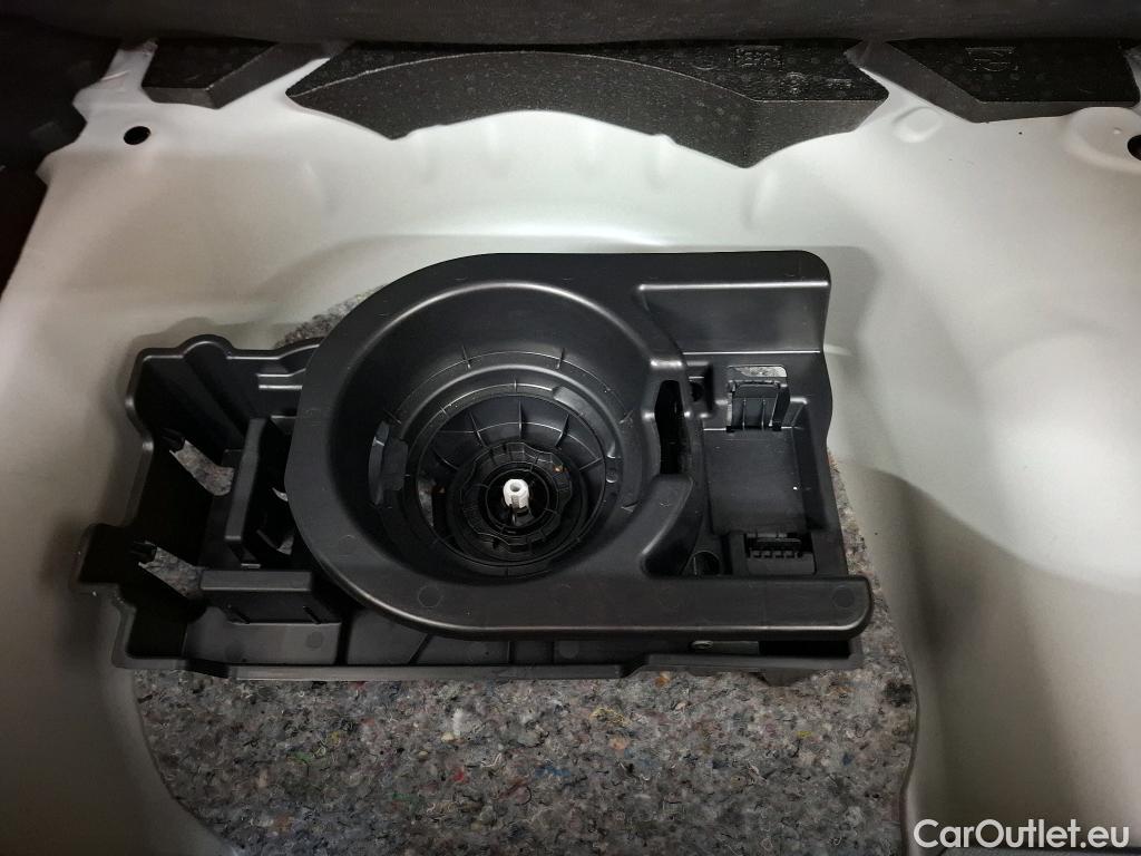  Opel  Corsa  F Elegance Business 1.2 Turbo 100CV BVM6 E6d #9